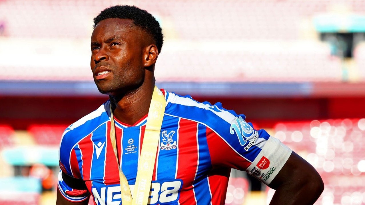 El Barça busca central