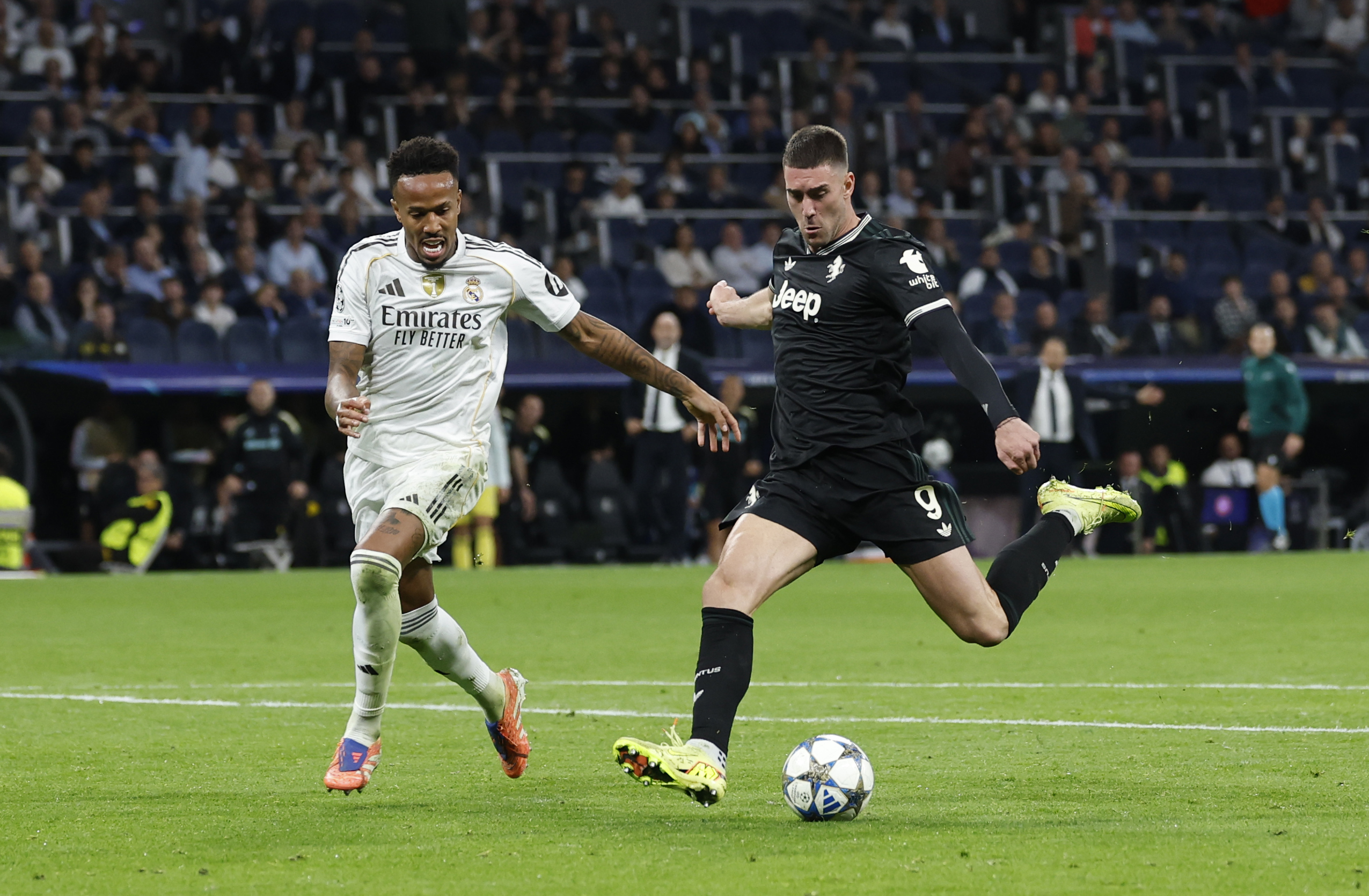 22/10/25 PARTIDO CHAMPIONS LEAGUE 
FASE LIGA FASE GRUPOS JORNADA 3
REAL MADRID - JUVENTUS 
EDER MILITAO DUSAN VLAHOVIC