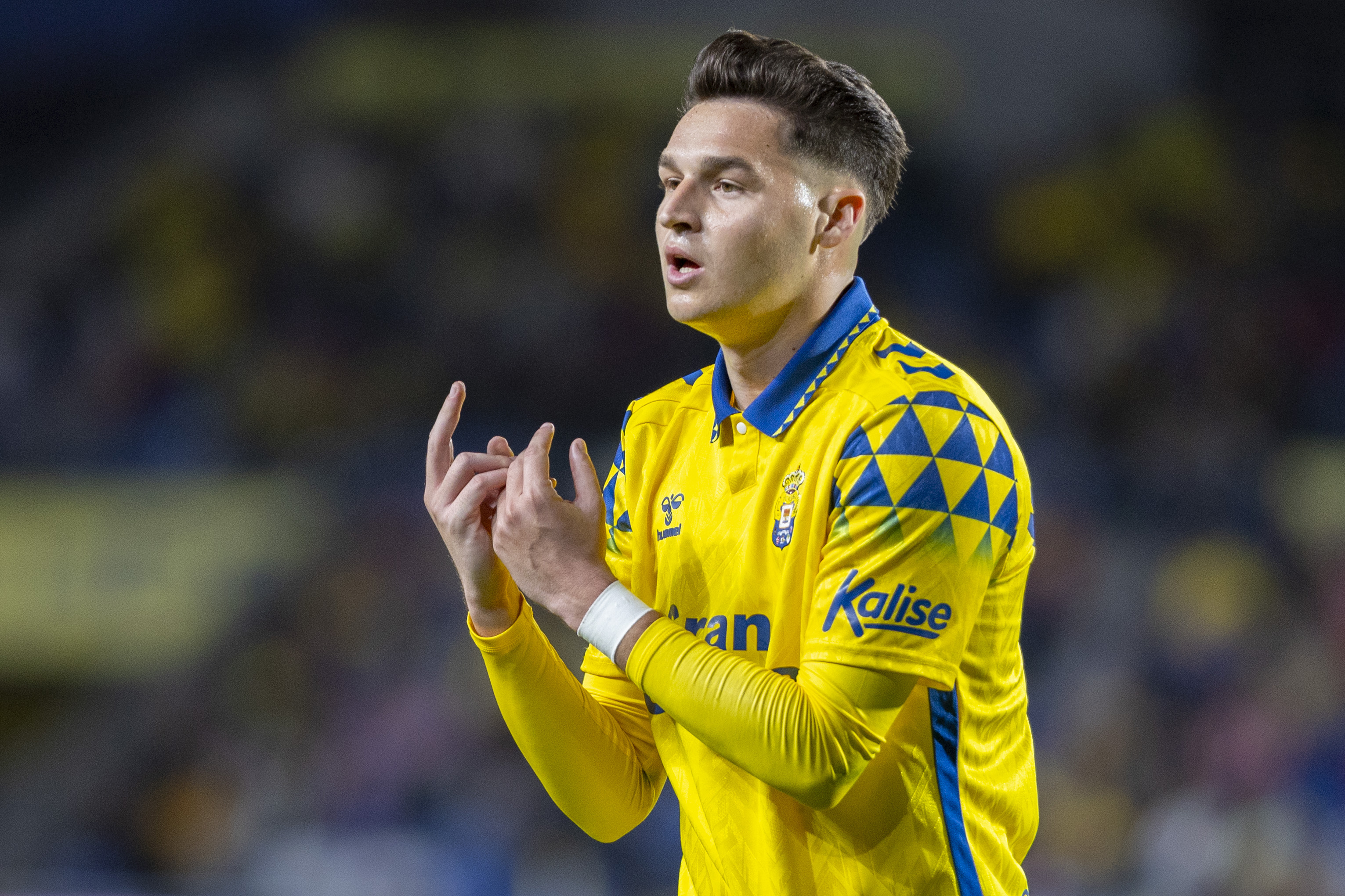 19/04/25  PARTIDO DE PRIMERA DIVISIONUD LAS PALMAS - ATLETICO DE MADRIDMIKA MARMOL