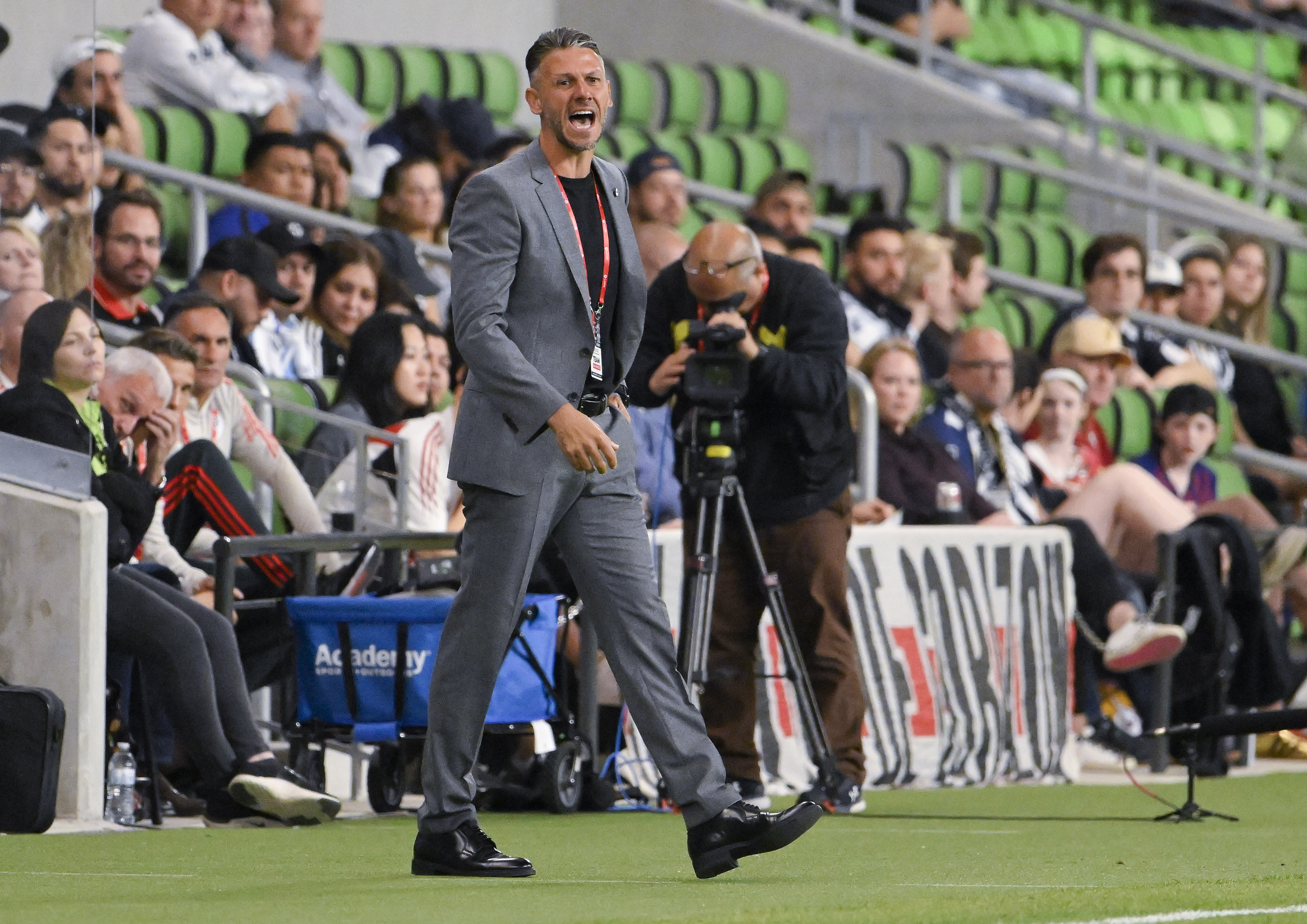 Demichelis: “Tener a Armani es una bendición”