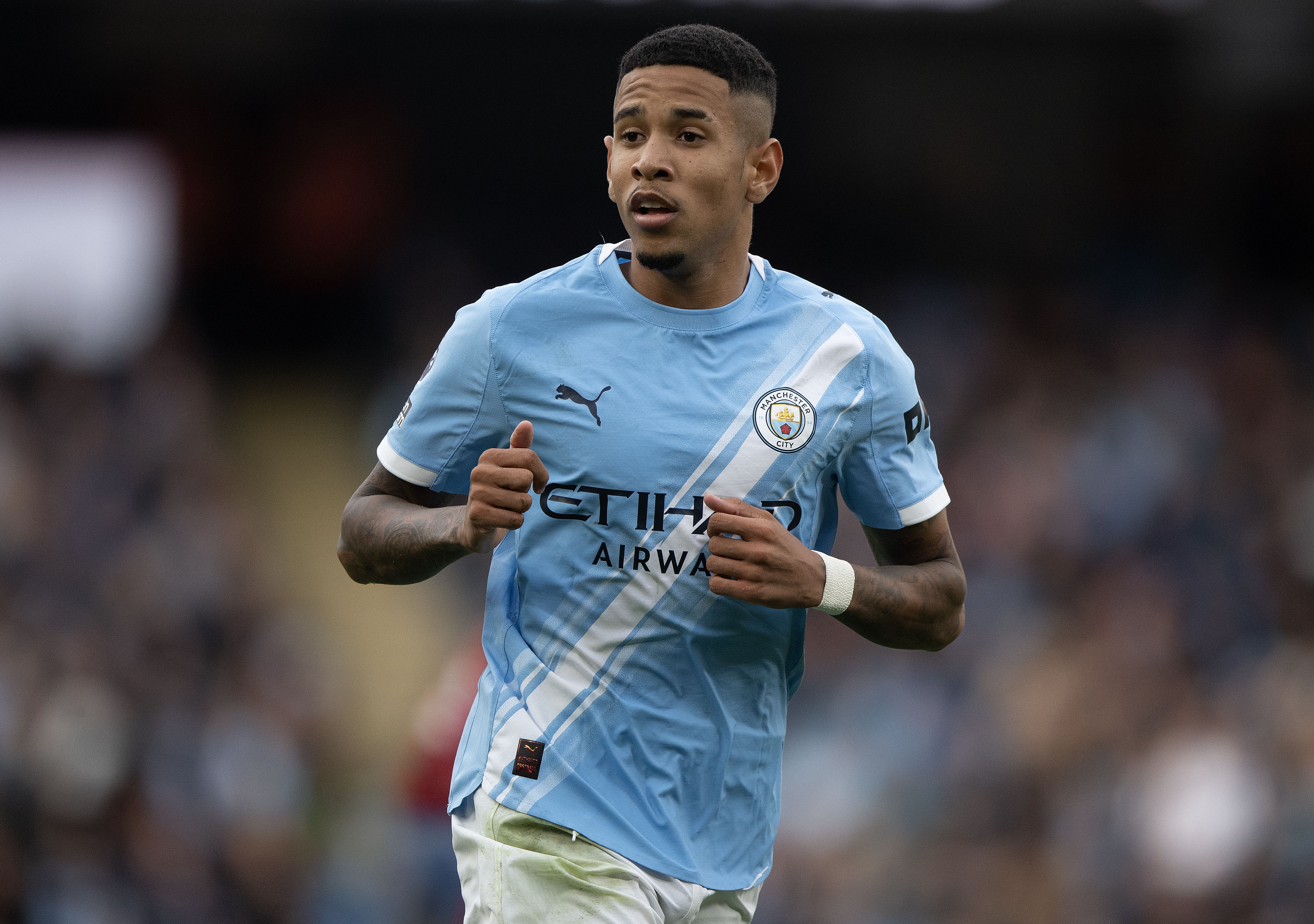 Valoración general: 82 | Potencial: 87 | Posición: ED - EI - MD