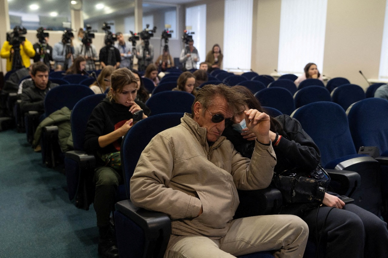 American actor Sean Penn, in Ukraine to record a documentary about the invasion