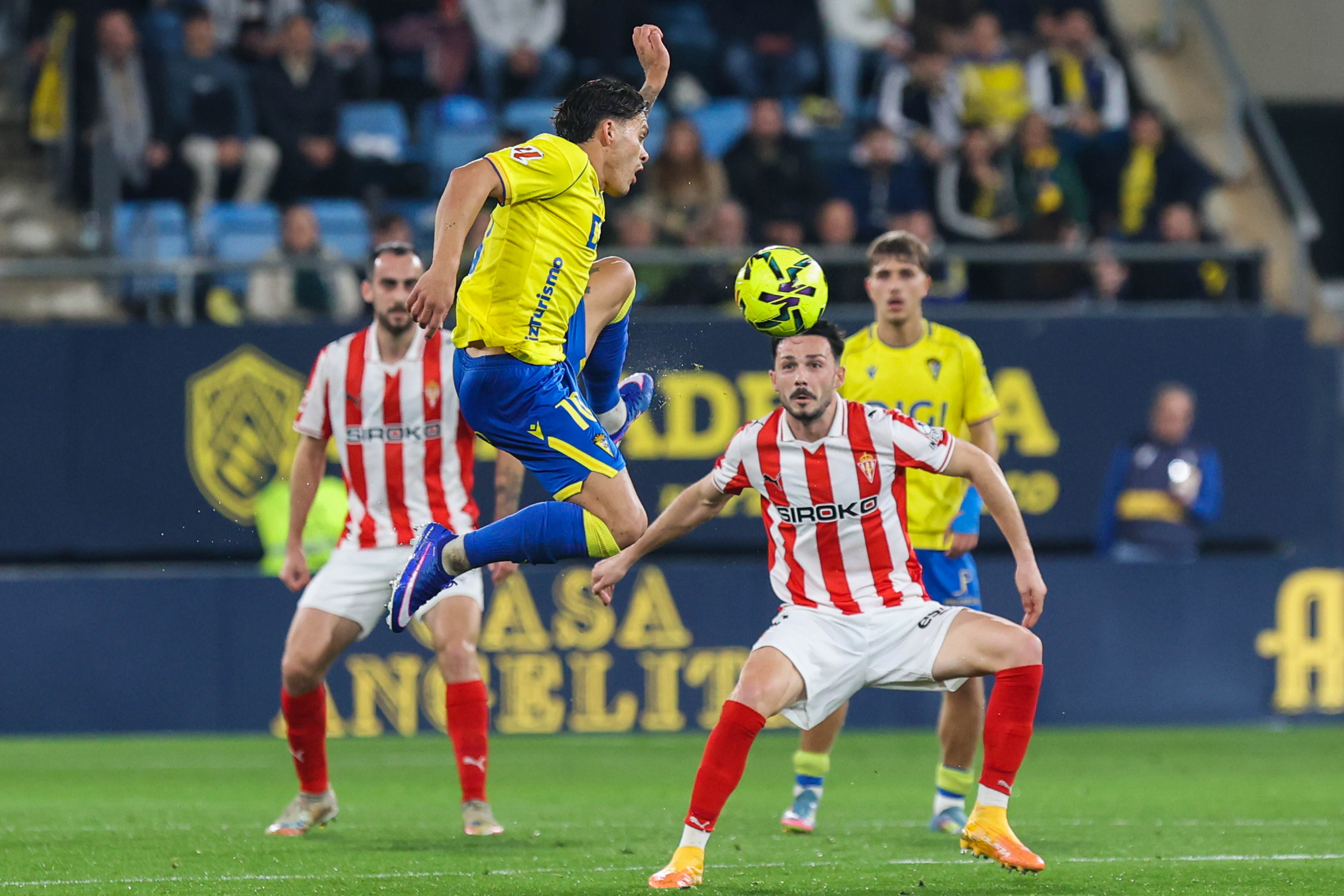 Minuto 66 | Y cambio en el Sporting