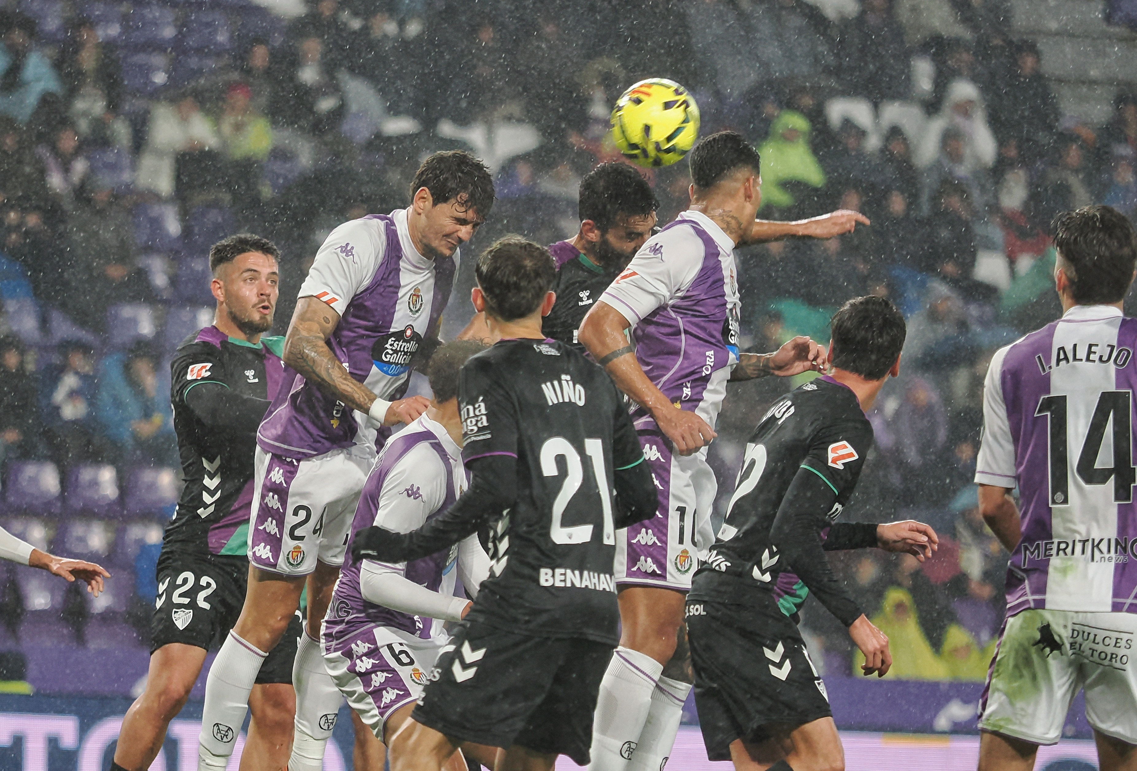 Niño salva la cara a Alfonso Herrero y deprime al Pucela