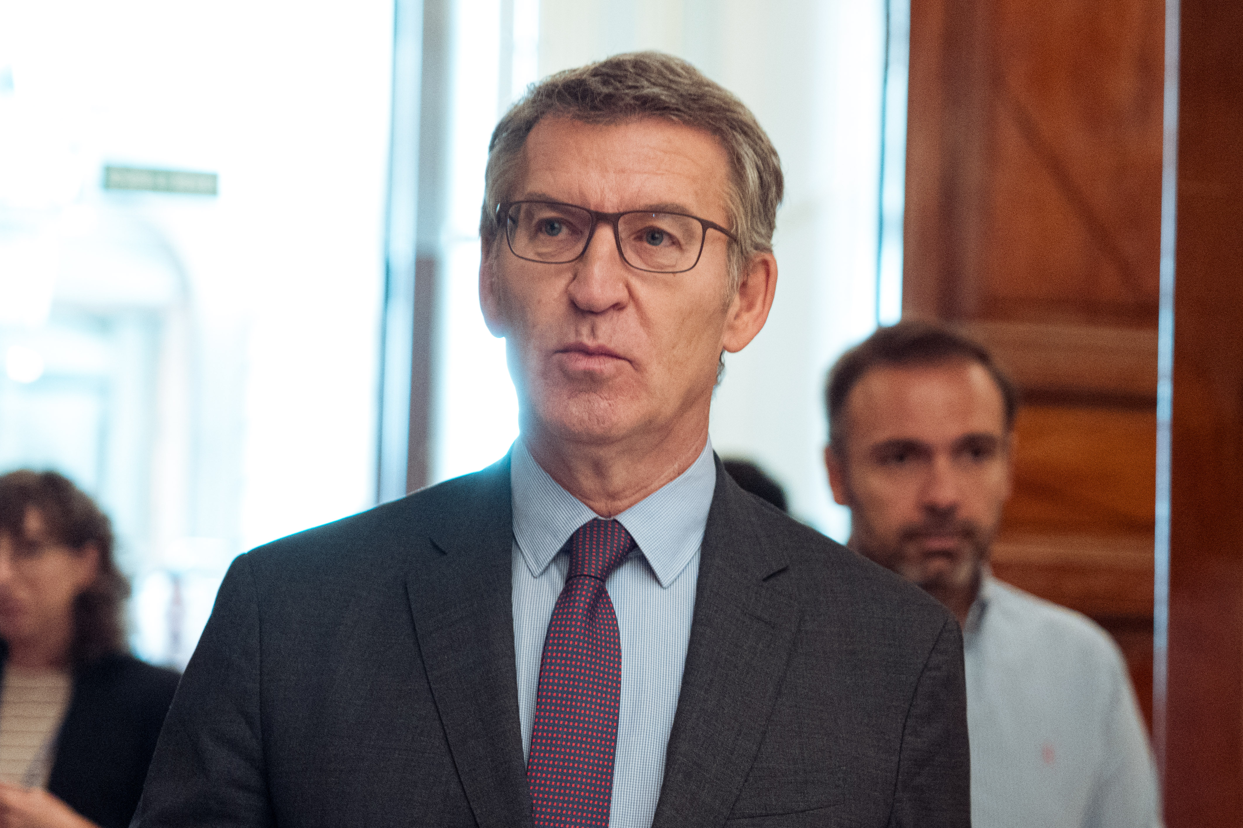 El presidente del PP, Alberto Núñez Feijóo, en el Congreso de los Diputados, a 13 de junio de 2024, en Madrid (España). El Congreso debate hoy las enmiendas a la totalidad de devolución planteadas por los grupos Junts per Catalunya y Vox sobre el Proyecto de Ley de creación de la Oficina Española de Derechos de Autor y Conexos, uno de los primeros proyectos legislativos del ministro de Cultura. Si se rechazan dichas enmiendas, ambas iniciativas continuarán su tramitación en comisión.
13 JUNIO 2024;CONGRESO;PLENO;LEY;MINISTRO DE CULTURA;MADRID
Gabriel Luengas / Europa Press
13/06/2024