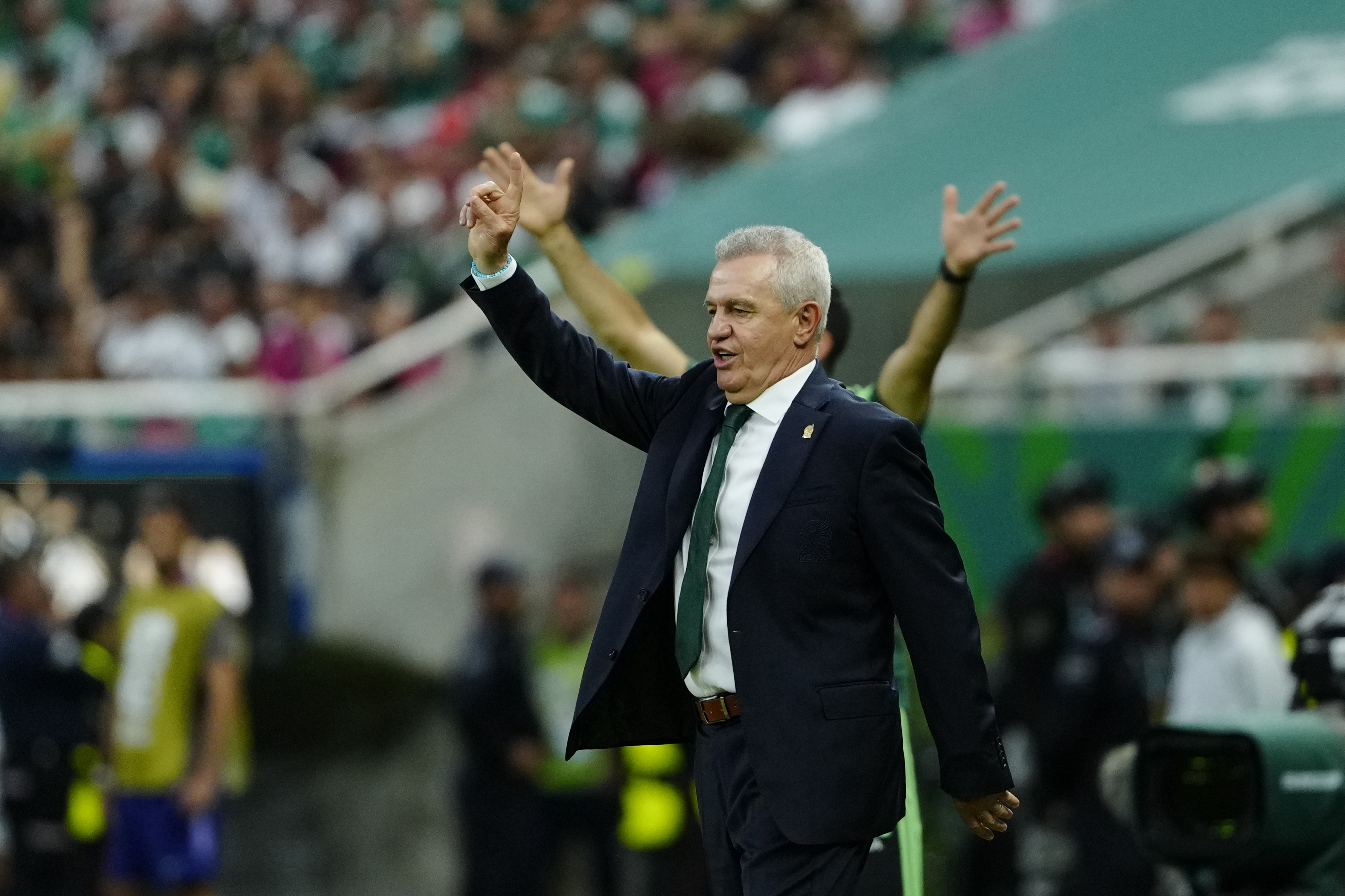 GR5132. GUADALAJARA (MÉXICO), 18/06/2026.- El seleccionador de México Javier Aguirre dirige este jueves, en un partido del grupo A del Mundial de la FIFA 2026 entre México y Corea del Sur, en el estadio Akron en Guadalajara (México). EFE/ Francisco Guasco