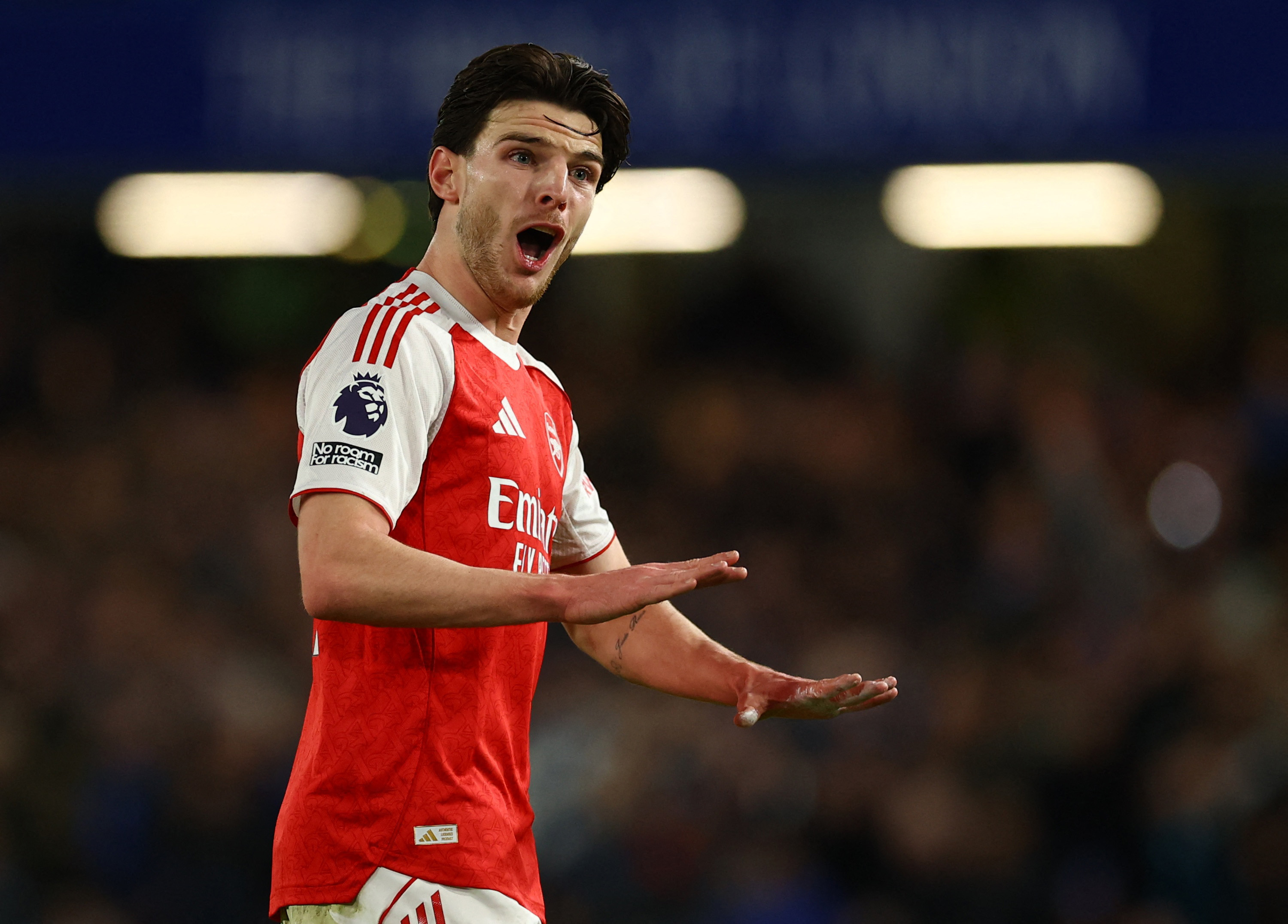 Soccer Football - Premier League - Chelsea v Arsenal - Stamford Bridge, London, Britain - November 30, 2025 Arsenal's Declan Rice reacts Action Images via Reuters/Matthew Childs EDITORIAL USE ONLY. NO USE WITH UNAUTHORIZED AUDIO, VIDEO, DATA, FIXTURE LISTS, CLUB/LEAGUE LOGOS OR 'LIVE' SERVICES. ONLINE IN-MATCH USE LIMITED TO 120 IMAGES, NO VIDEO EMULATION. NO USE IN BETTING, GAMES OR SINGLE CLUB/LEAGUE/PLAYER PUBLICATIONS. PLEASE CONTACT YOUR ACCOUNT REPRESENTATIVE FOR FURTHER DETAILS..