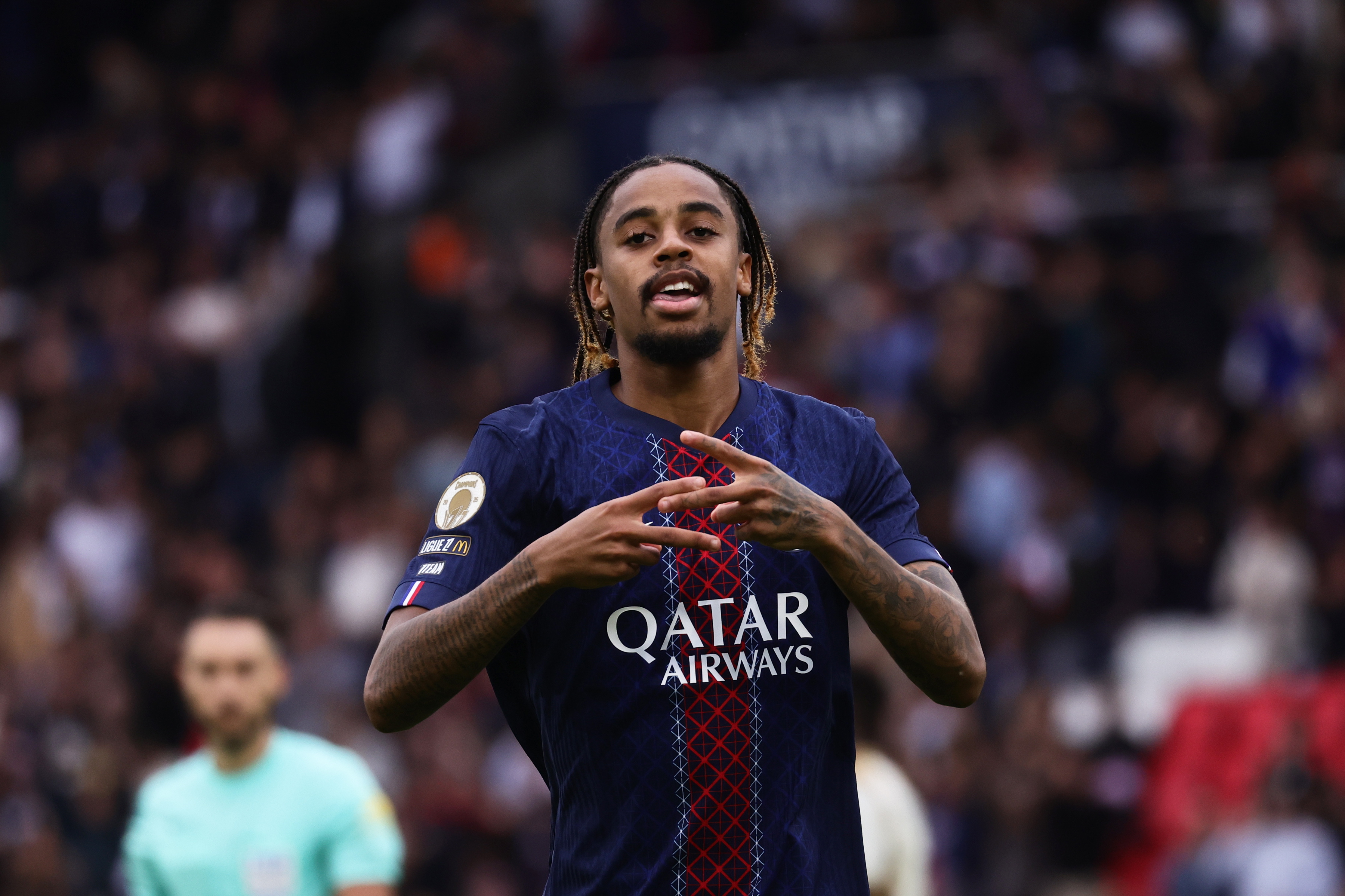 Paris (France), 14/09/2025.- Bradley Barcola of Paris Saint Germain celebrates scoring the 2-0 goal during the French Ligue 1 soccer match between PSG and RC Lens, in Paris, France, 14 September 2025. (Francia) EFE/EPA/TERESA SUAREZ