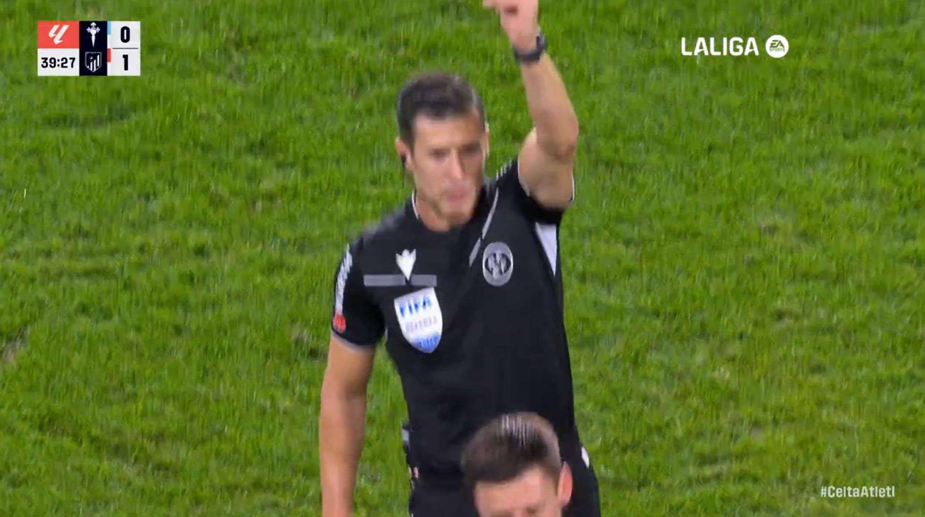 La expulsión de Lenglet que cabreará hasta al colchonero: costó los tres puntos