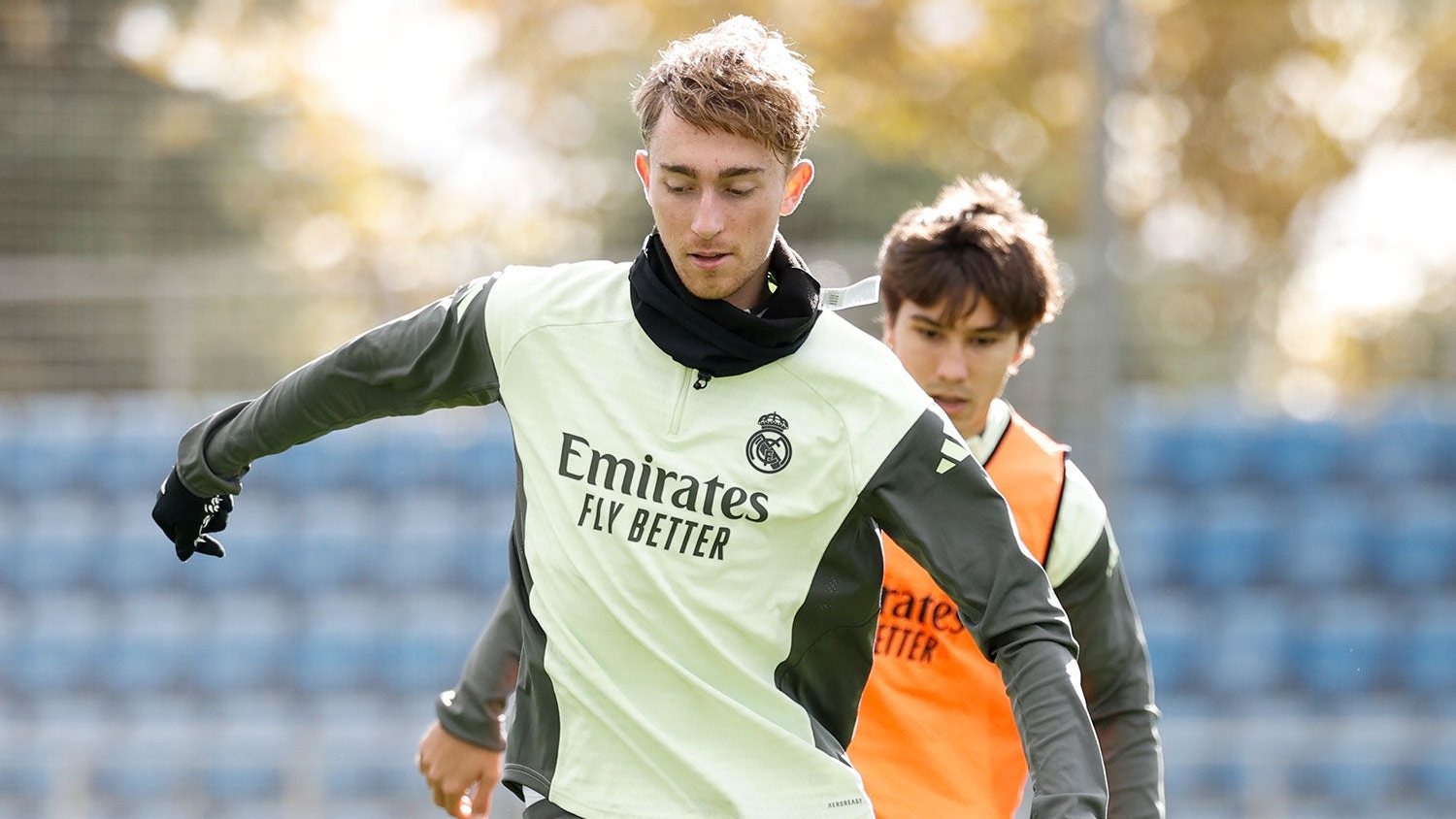 21/11/2025
Entrenamiento Real Madrid
Huijsen