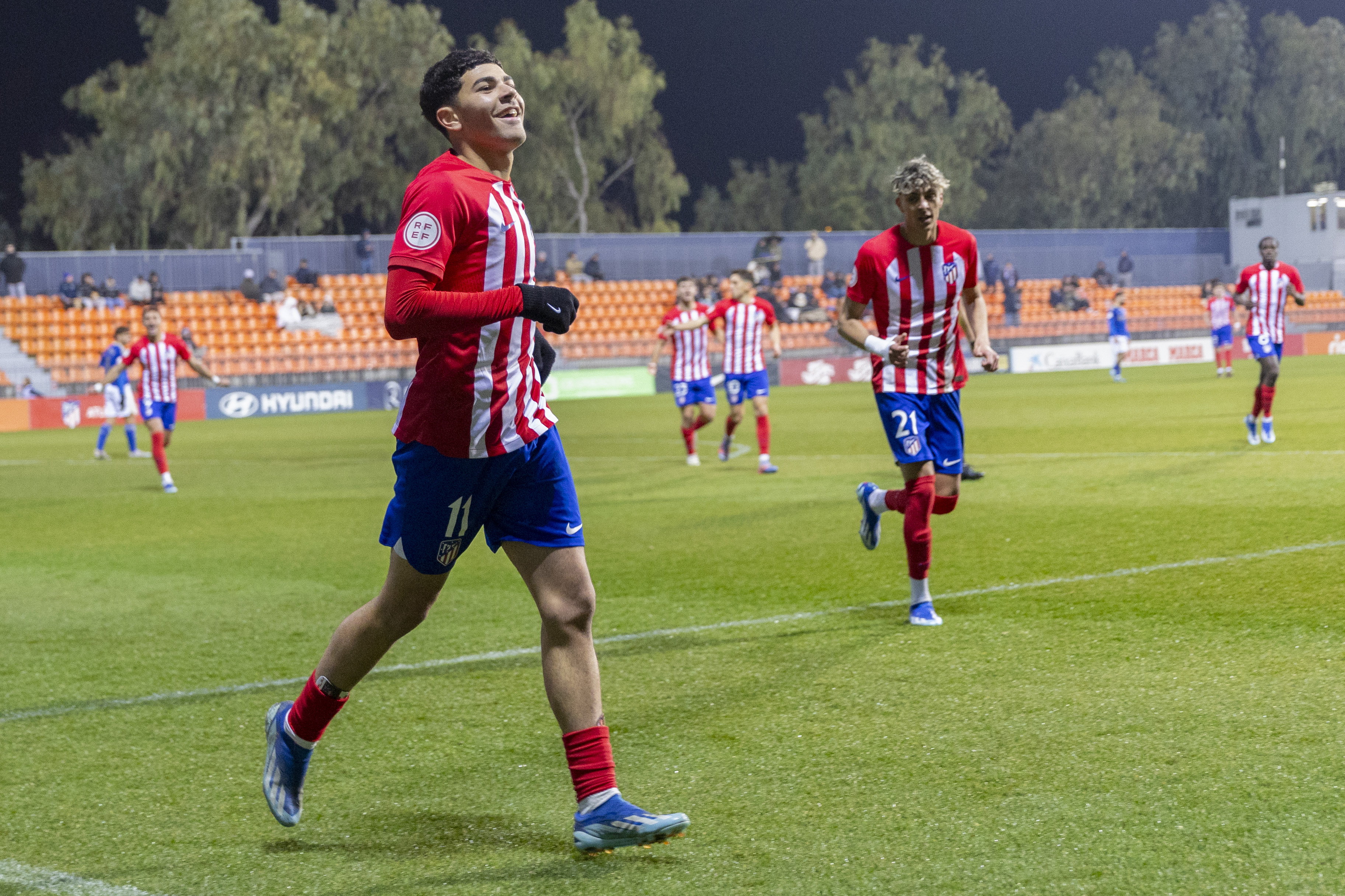 Fernando Torres, con su tridente de oro: Niño, El Jebari y Rayane