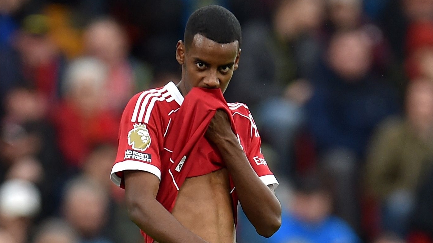 Liverpool's Swedish striker #09 Alexander Isak looks on during the English Premier League football match between Liverpool and Manchester United at Anfield in Liverpool, north west England on October 19, 2025. (Photo by PETER POWELL / AFP) / RESTRICTED TO EDITORIAL USE. No use with unauthorized audio, video, data, fixture lists, club/league logos or 'live' services. Online in-match use limited to 120 images. An additional 40 images may be used in extra time. No video emulation. Social media in-match use limited to 120 images. An additional 40 images may be used in extra time. No use in betting publications, games or single club/league/player publications. /