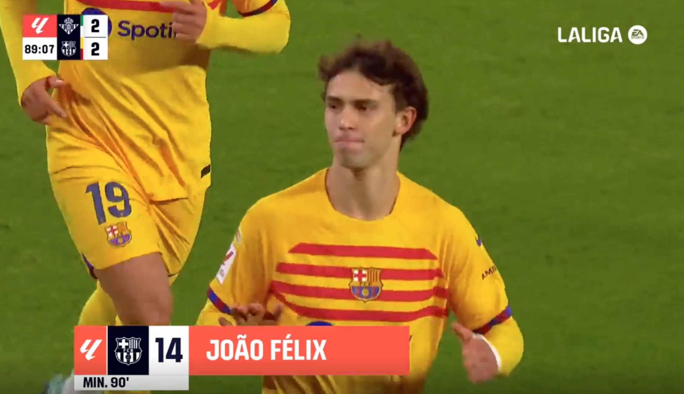 Un golazo al alcance de muy pocos y una celebración que va a traer cola: João Félix, para ganar