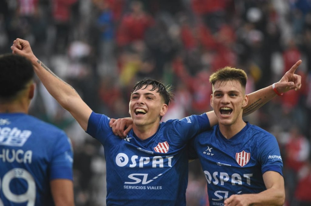 Unión goleó a Independiente y lo deja en la parte baja de la tabla