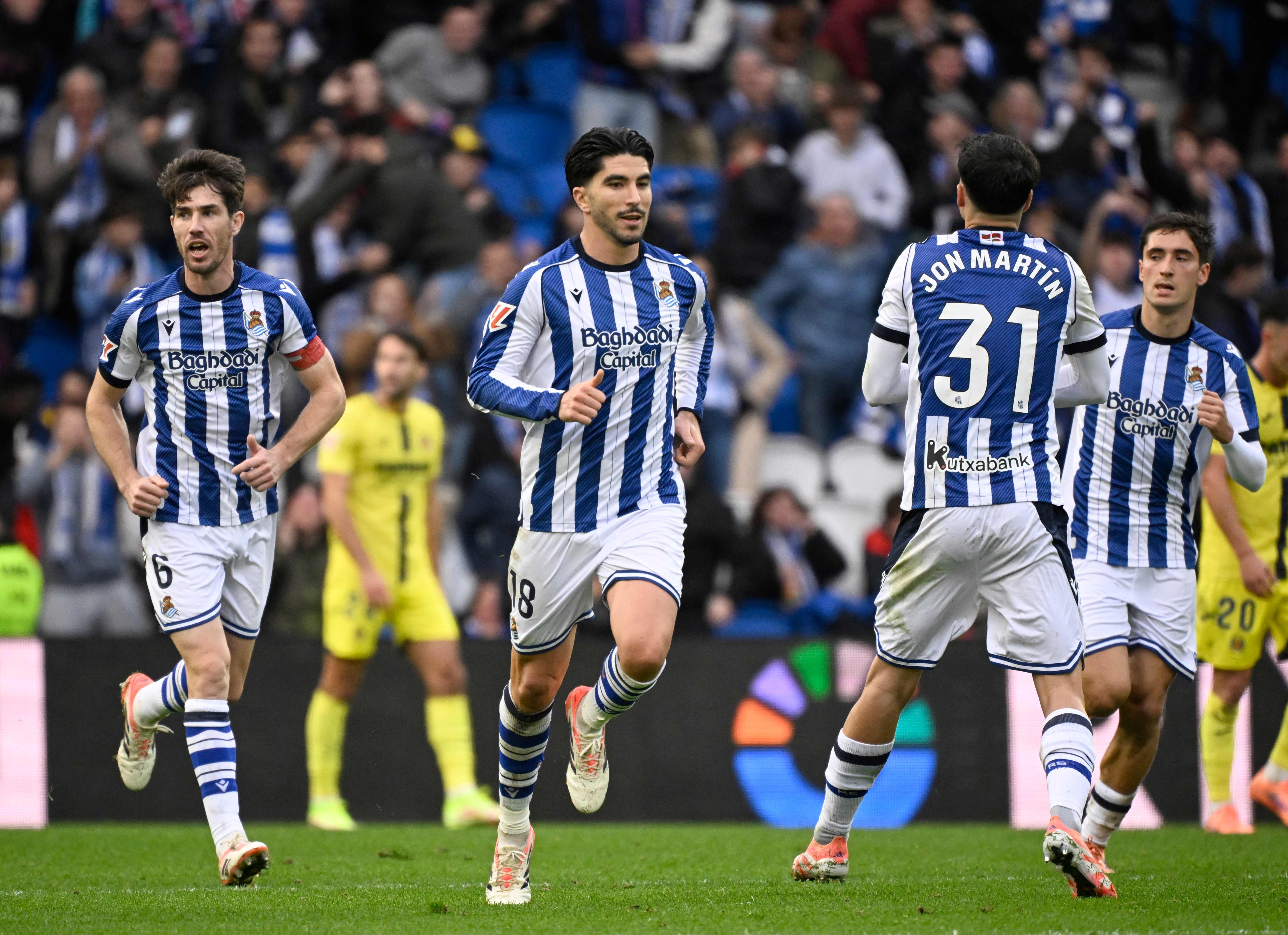 Carlos Soler es uno de los futbolistas que está aportando goles desde segundo línea.