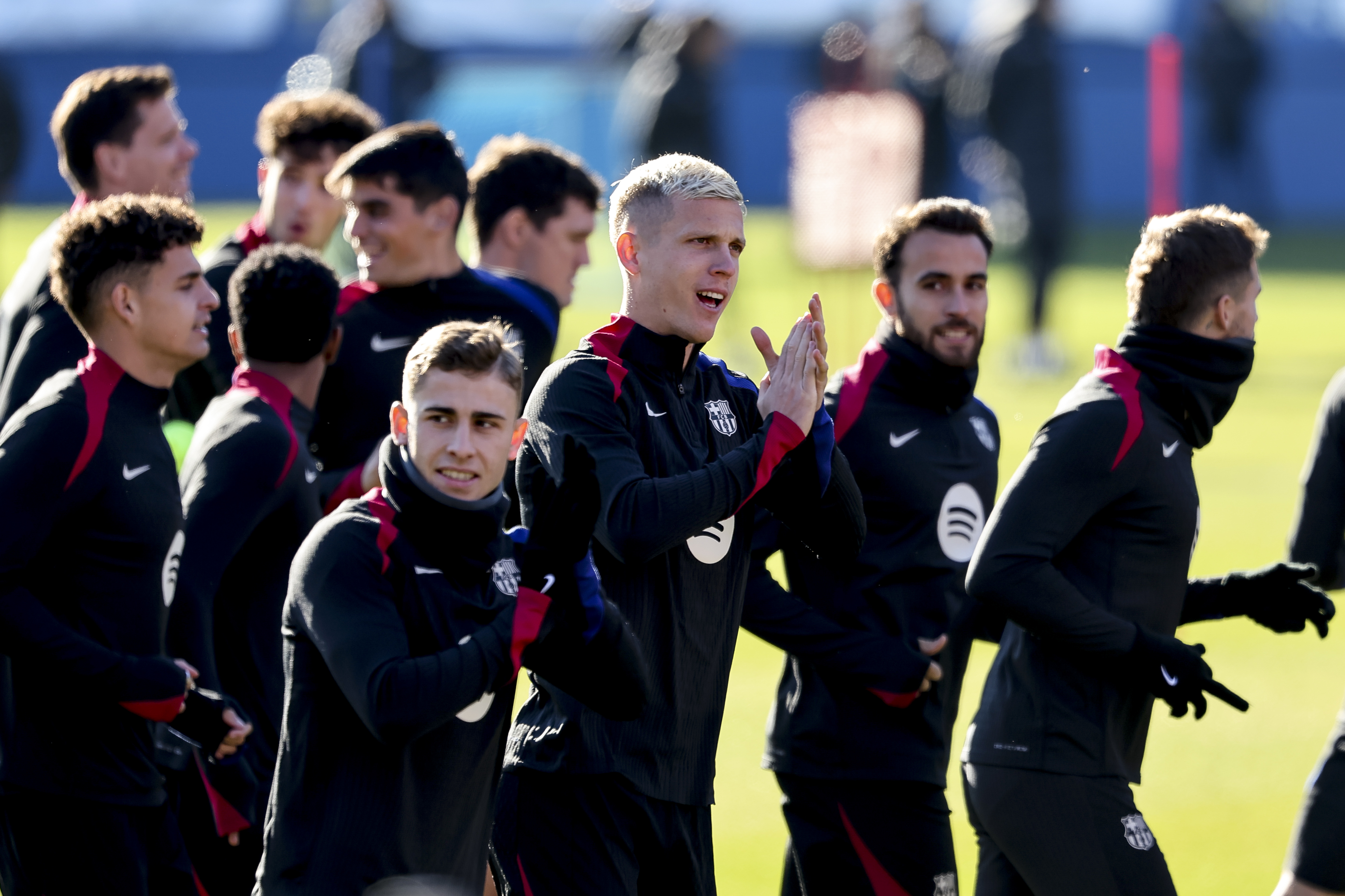 29/12/24  
ENTRENAMIENTO DE PUERTAS ABIERTAS DEL FC BARCELONA EN EL ESTADI JOHAN CRUYFF DE SANT JOAN DESPI
DANI OLMO (20) FC BARCELONA