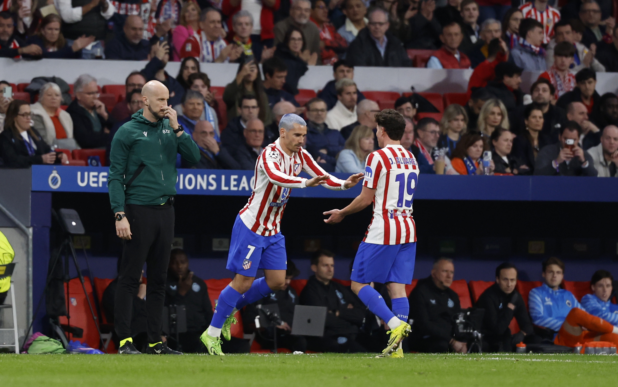 24/02/26 PARTIDO CHAMPIONS LEAGUE 
ATLETICO DE MADRID - BRUJAS
CAMBIO GRIEZMANN JULIAN ALVAREZ 