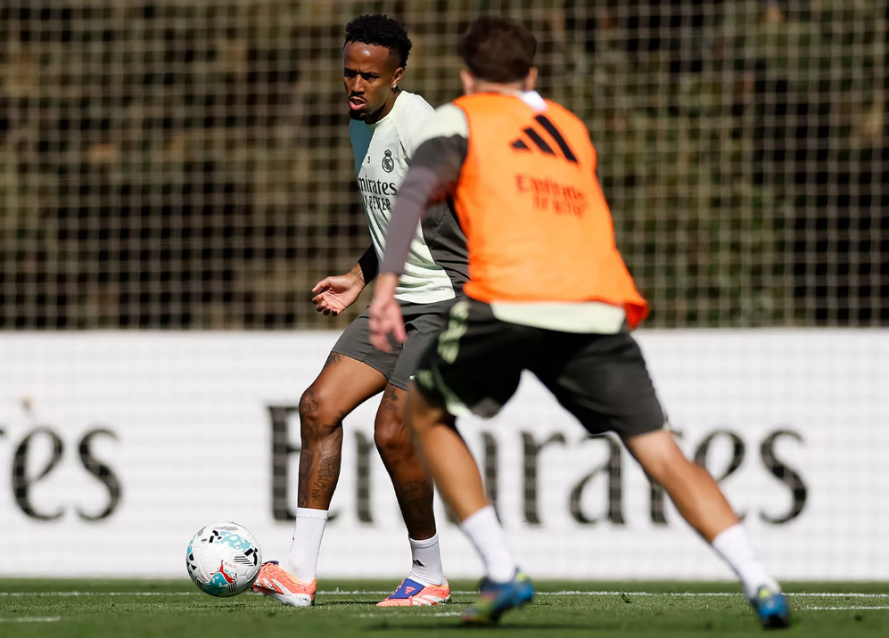 Militao entrena en Valdebebas.
