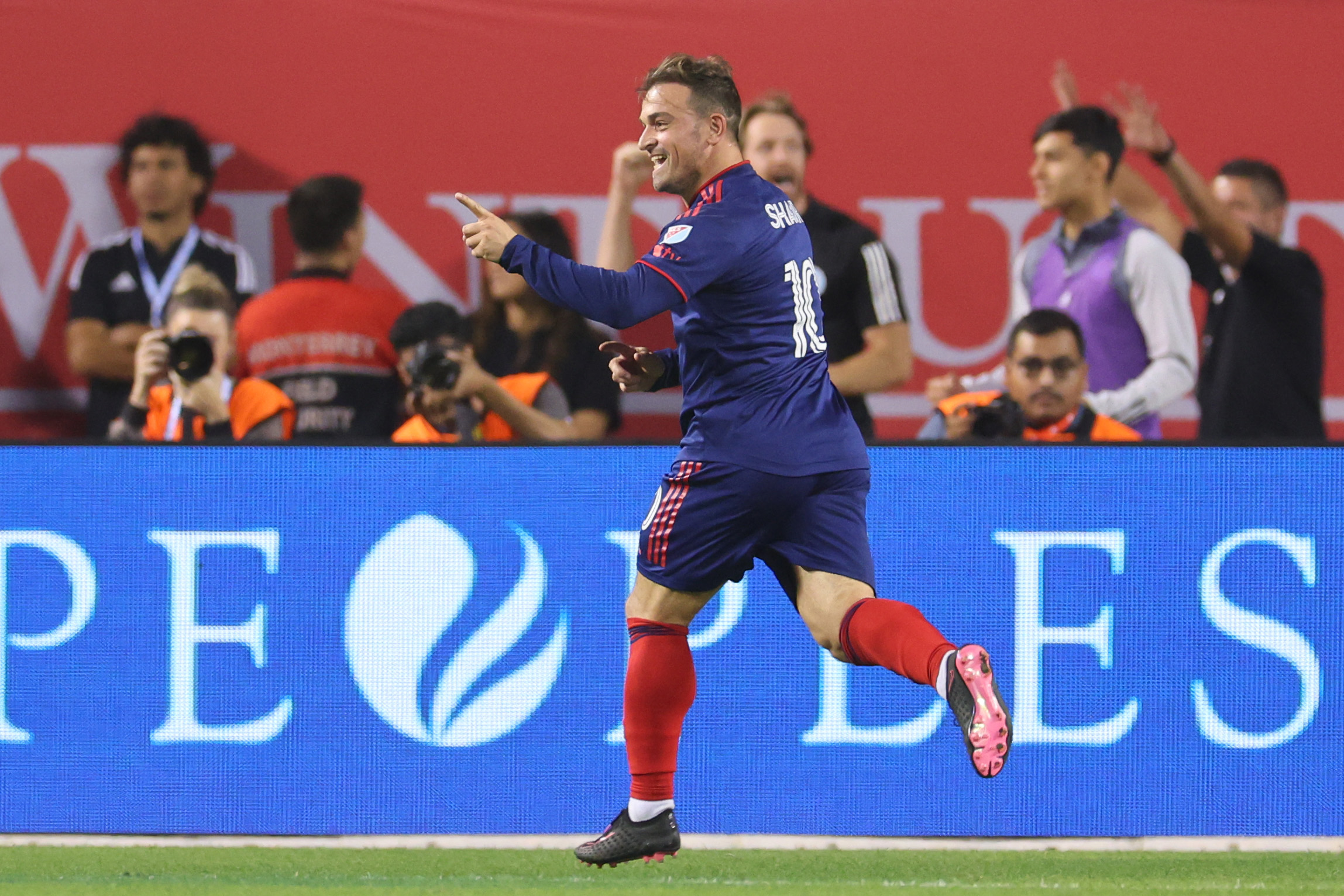 Chicago Fire dominate shell-shocked Inter Miami