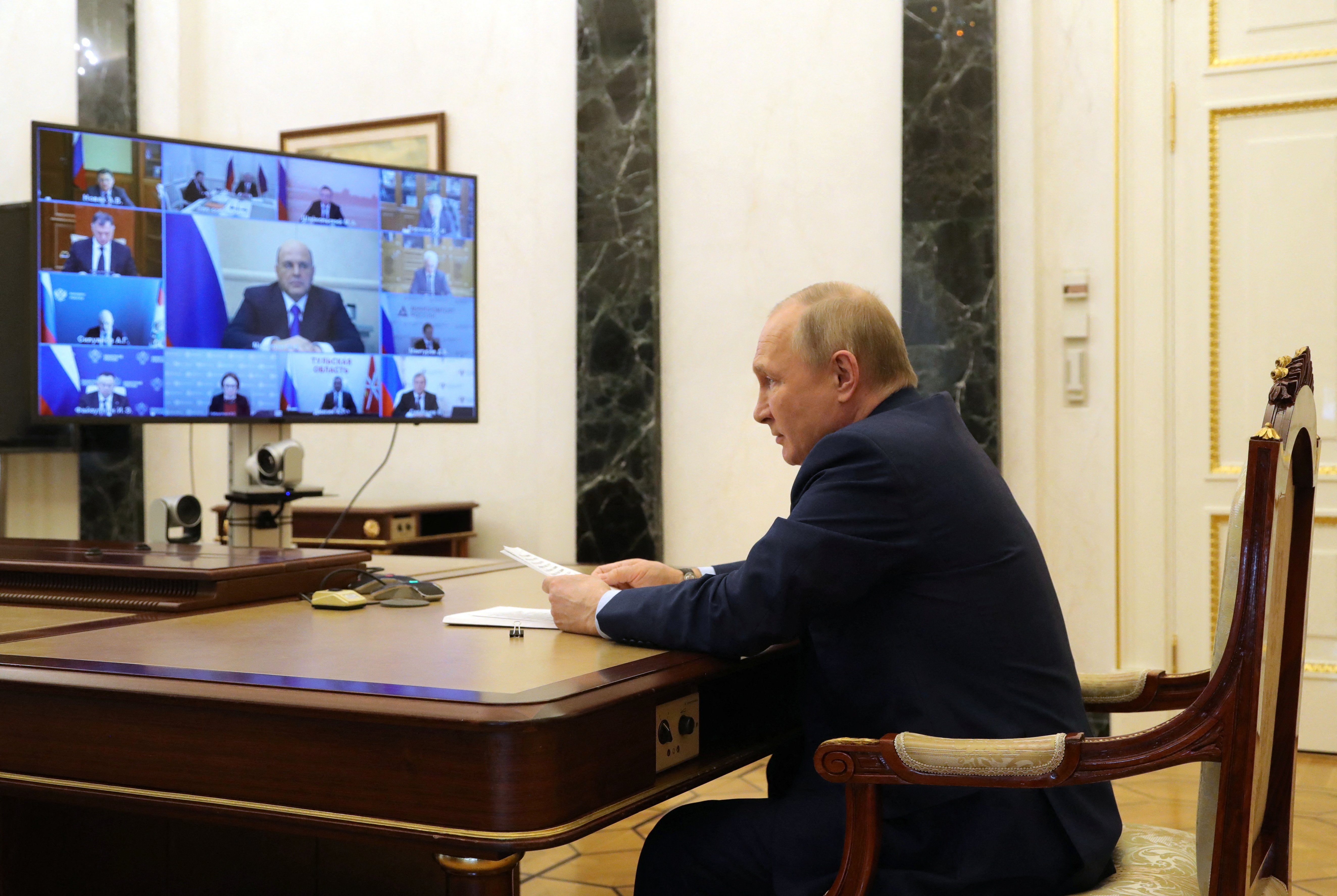 Vladimir Putin Sends Greetings to Participants and Organisers of FIDE  Online Olympiad