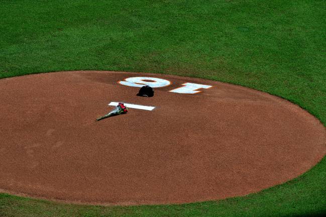 Miami Marlins ace Jose Fernandez dies in boating accident - ESPN