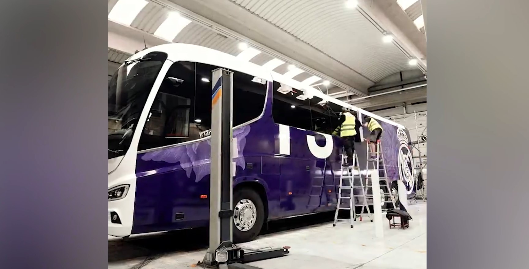 El Madrid cambia el diseño de su bus y genera debate en redes: ¿qué es Y3?