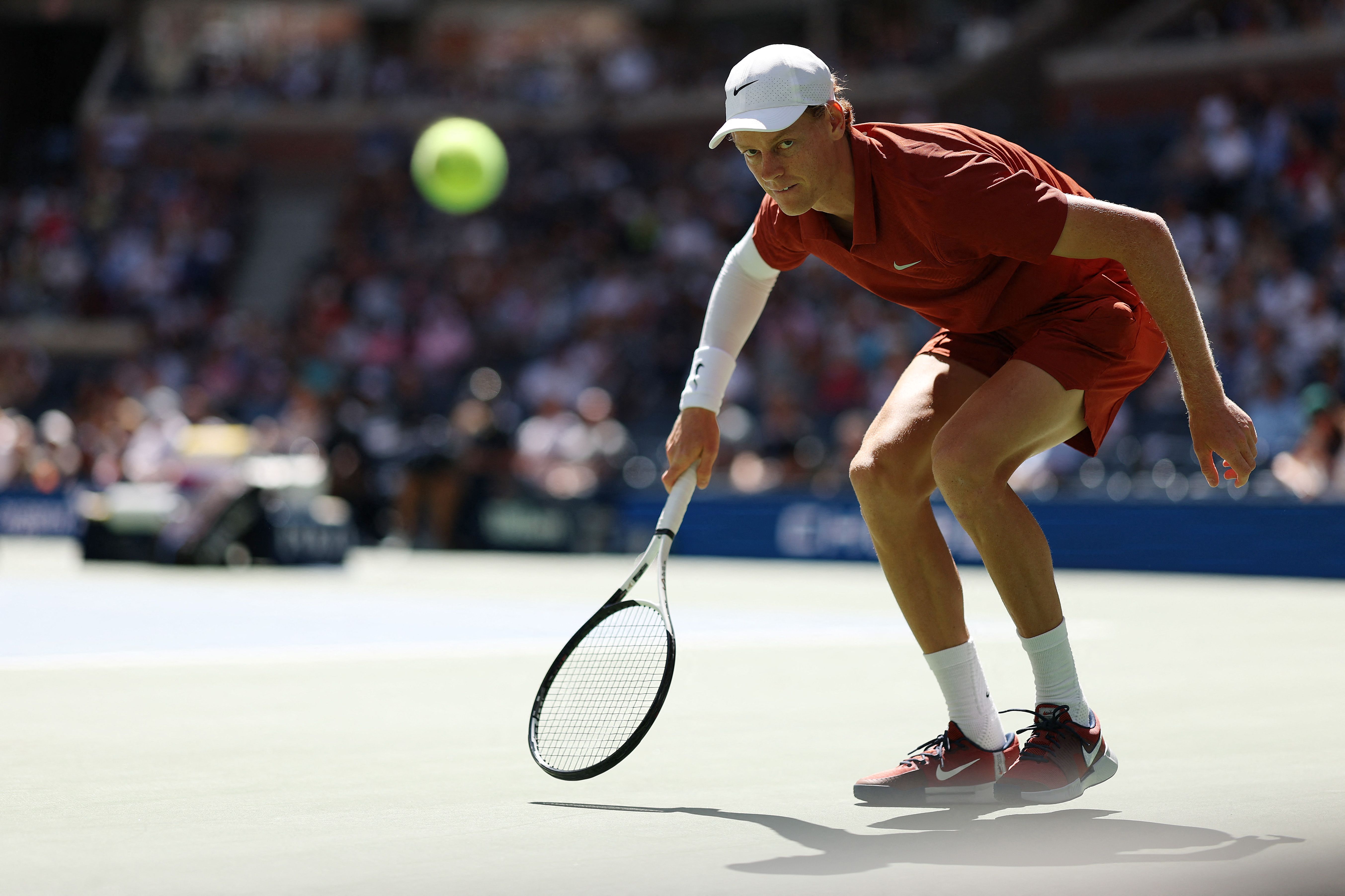 NEW YORK, NEW YORK - AUGUST 30: Jannik Sinner of Italy reacts while playing against Denis Shapovalov of Canada during their Men's Singles Third Round match on Day Seven of the 2025 US Open at USTA Billie Jean King National Tennis Center on August 30, 2025 in the Flushing neighborhood of the Queens borough of New York City.   Clive Brunskill/Getty Images/AFP (Photo by CLIVE BRUNSKILL / GETTY IMAGES NORTH AMERICA / Getty Images via AFP)