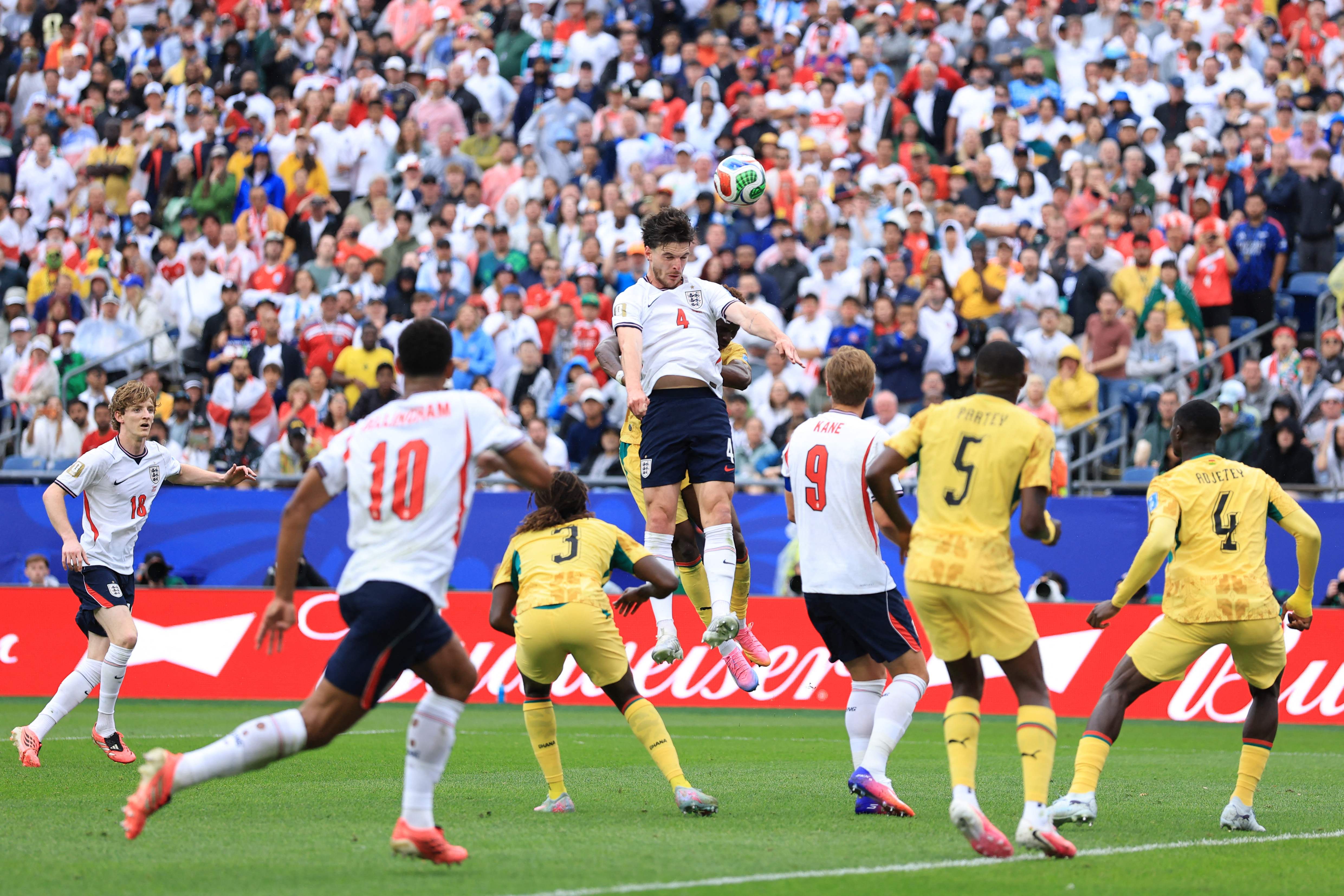 FOXBOROUGH, MASSACHUSETTS - JUNE 23: Declan Rice #4 of England heads to the goal during the FIFA World Cup 2026 Group L match between England and Ghana at Boston Stadium on June 23, 2026 in Foxborough, Massachusetts.   Buda Mendes/Getty Images/AFP (Photo by Buda Mendes / GETTY IMAGES NORTH AMERICA / Getty Images via AFP)
