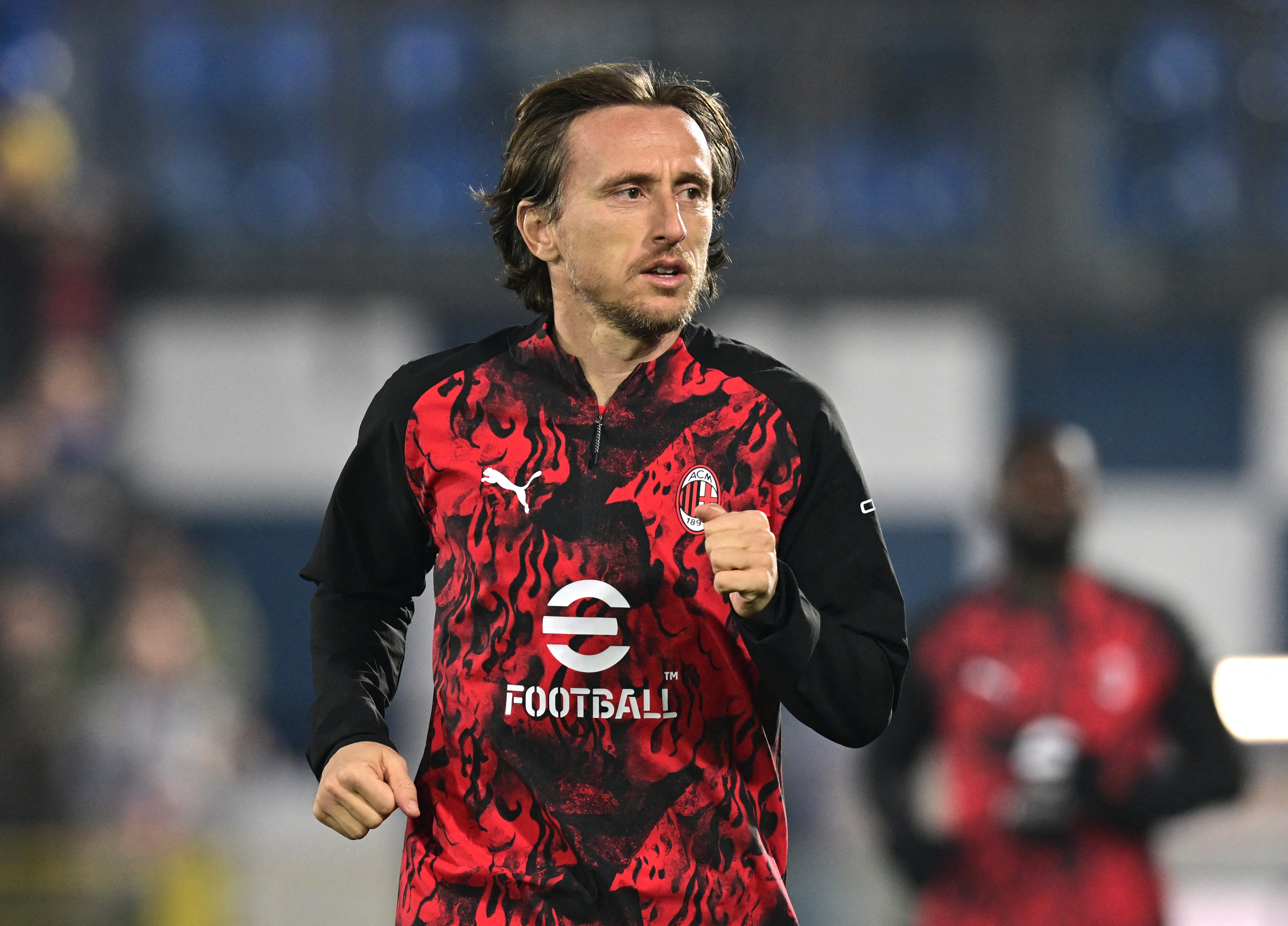 Soccer Football - Serie A - Como v AC Milan - Stadio Giuseppe Sinigaglia, Como, Italy - January 15, 2026 AC Milan's Luka Modric during the warm up before the match REUTERS/Daniele Mascolo