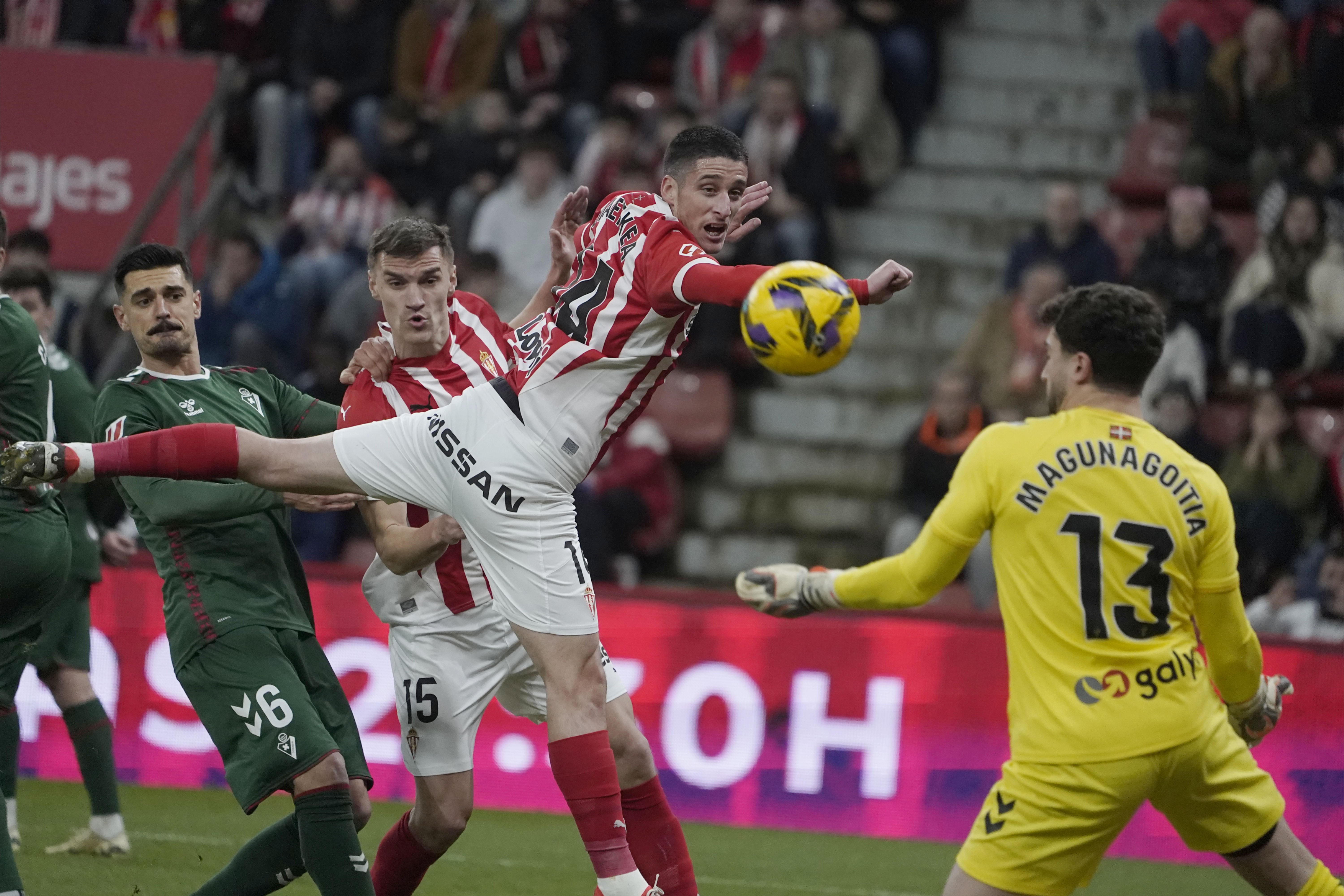 Notable resistencia armera ante un decepcionante Sporting