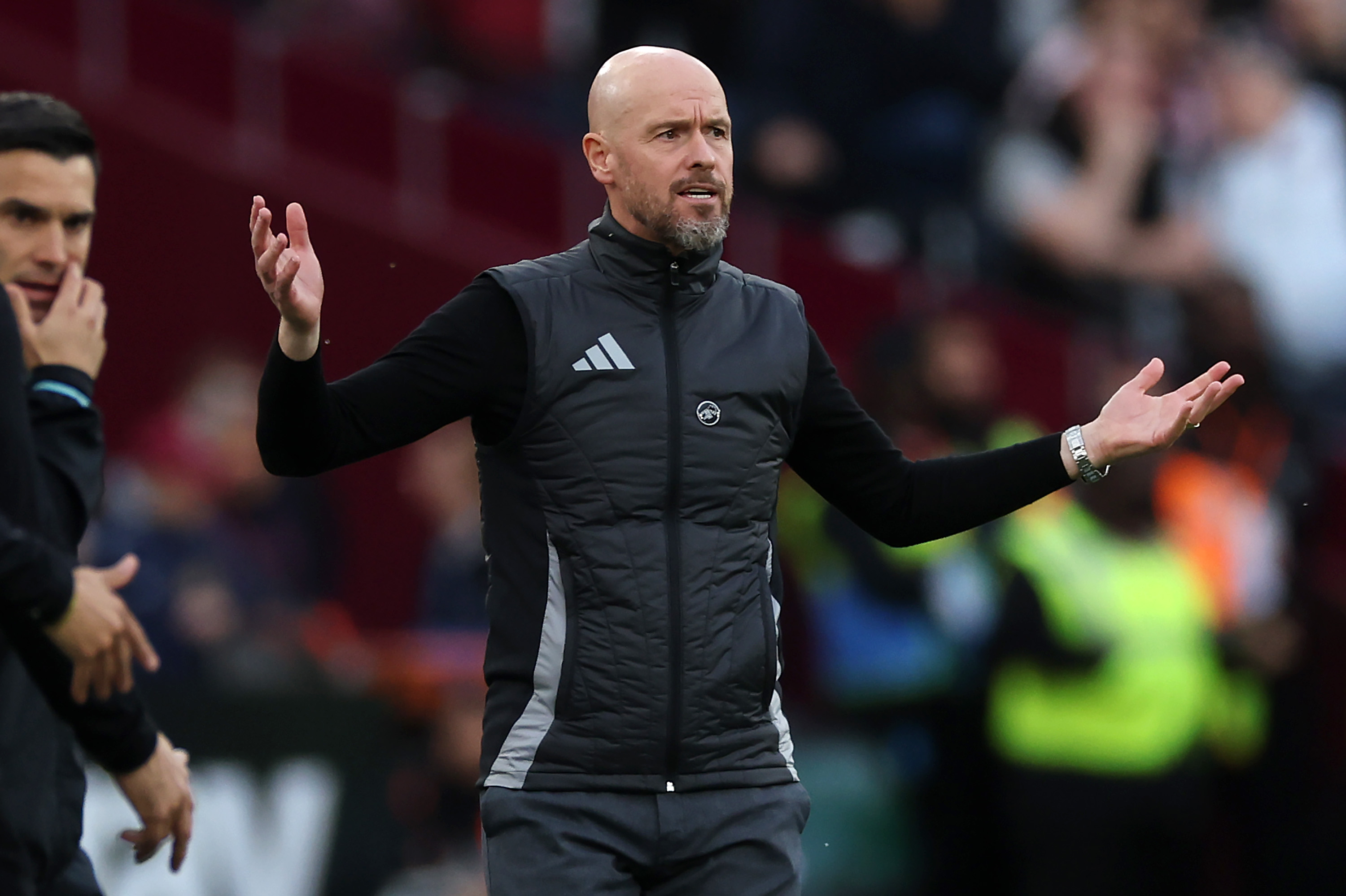 LONDON, ENGLAND - OCTOBER 27: Erik ten Hag, Manager of Manchester United, reacts as VAR Review takes place after a challenge between Matthijs de Ligt of Manchester United (not pictured) and Danny Ings of West Ham United (not pictured) which results in a penalty for West Ham United, during the Premier League match between West Ham United FC and Manchester United FC at London Stadium on October 27, 2024 in London, England. (Photo by Eddie Keogh/Getty Images)