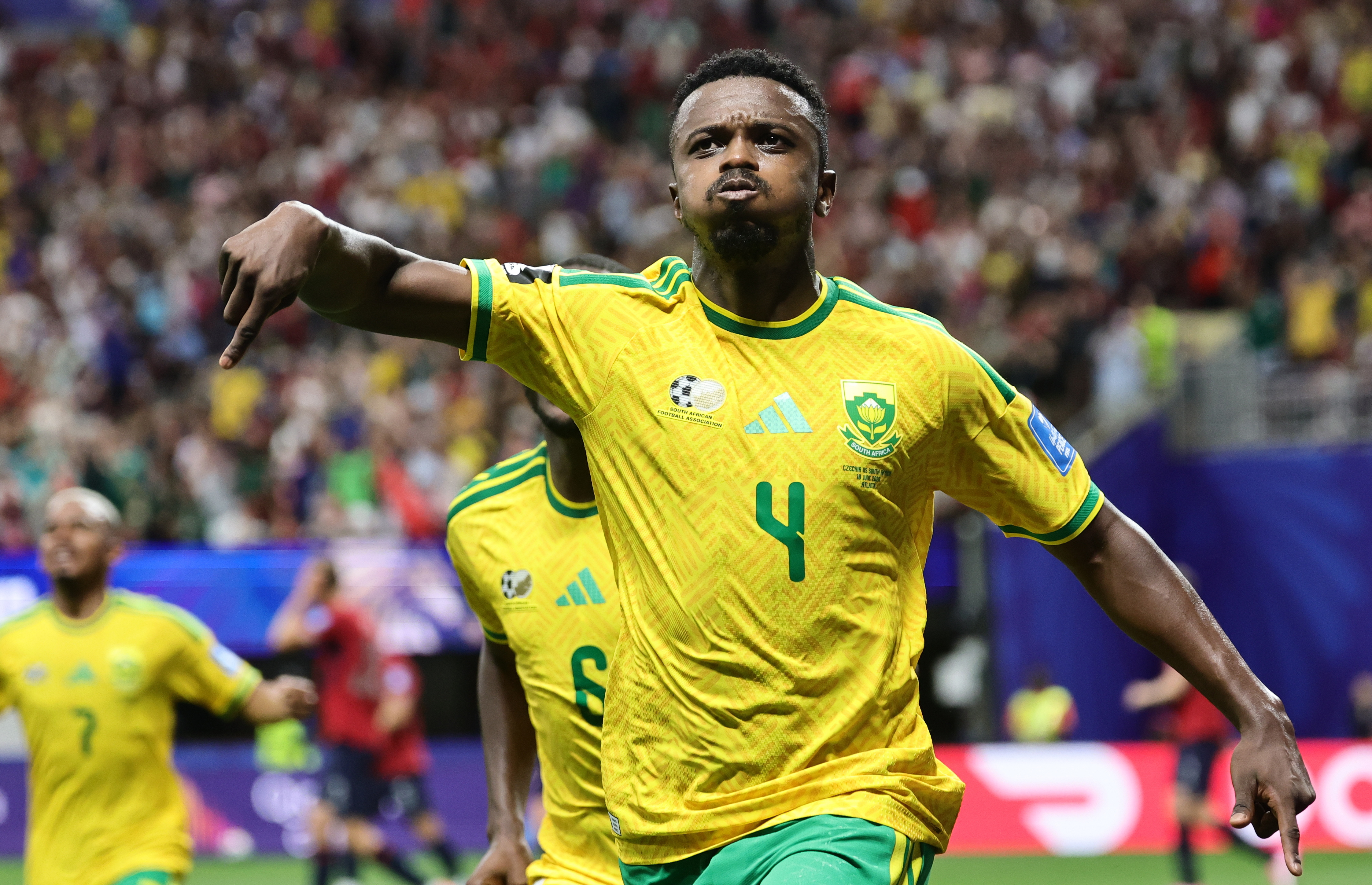 ATLANTA (United States), 18/06/2026.- Teboho Mokoena of South Africa celebrates scoring the 1-1 equalizing goal during the FIFA World Cup 2026 group stage match Czechia against South Africa, in Atlanta, USA, 18 June 2026. (Sudáfrica) EFE/EPA/RONALD WITTEK
