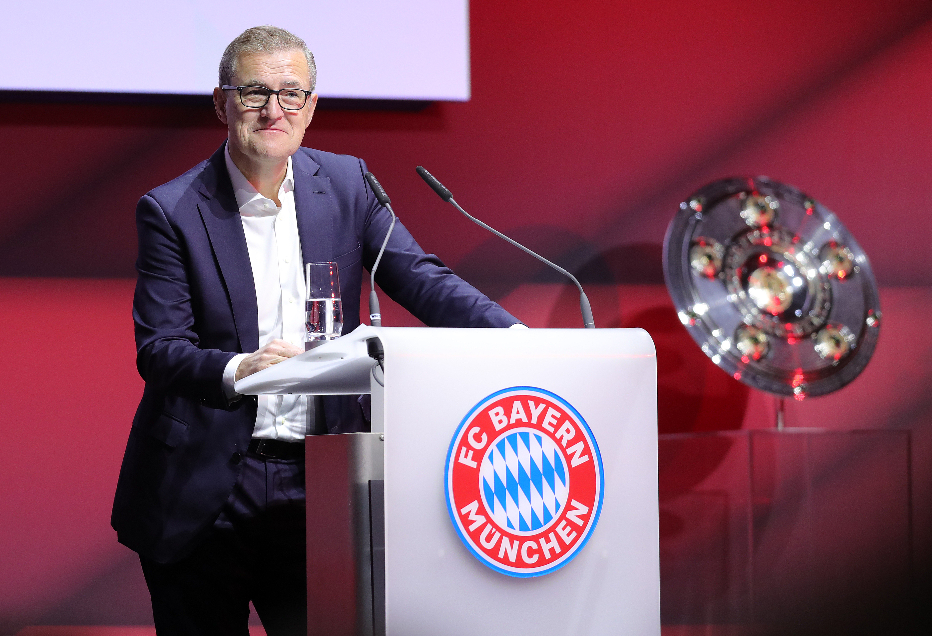 MUNICH, GERMANY - NOVEMBER 12: Jan-Christian Dreesen, CEO of FC Bayern München speaks during the annual general meeting of football club FC Bayern Muenchen at BMW Park on November 12, 2023 in Munich, Germany. (Photo by Marcel Engelbrecht - firo sportphoto/Getty Images)