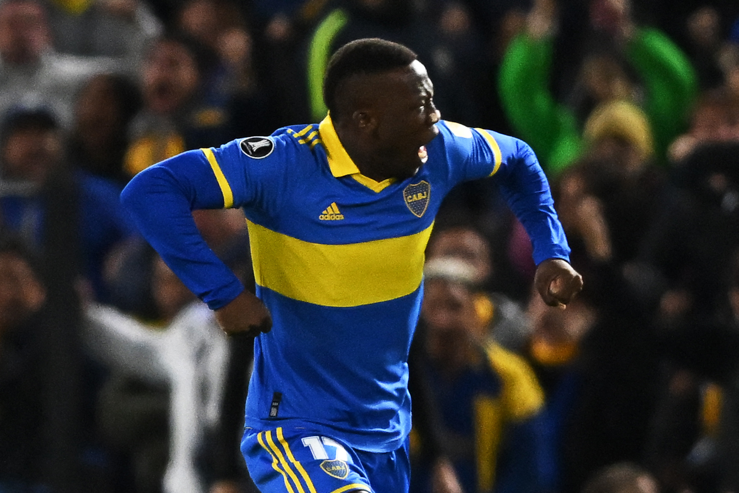 Dos buenas para Boca: Advíncula y Zeballos, disponibles vs. Gimnasia