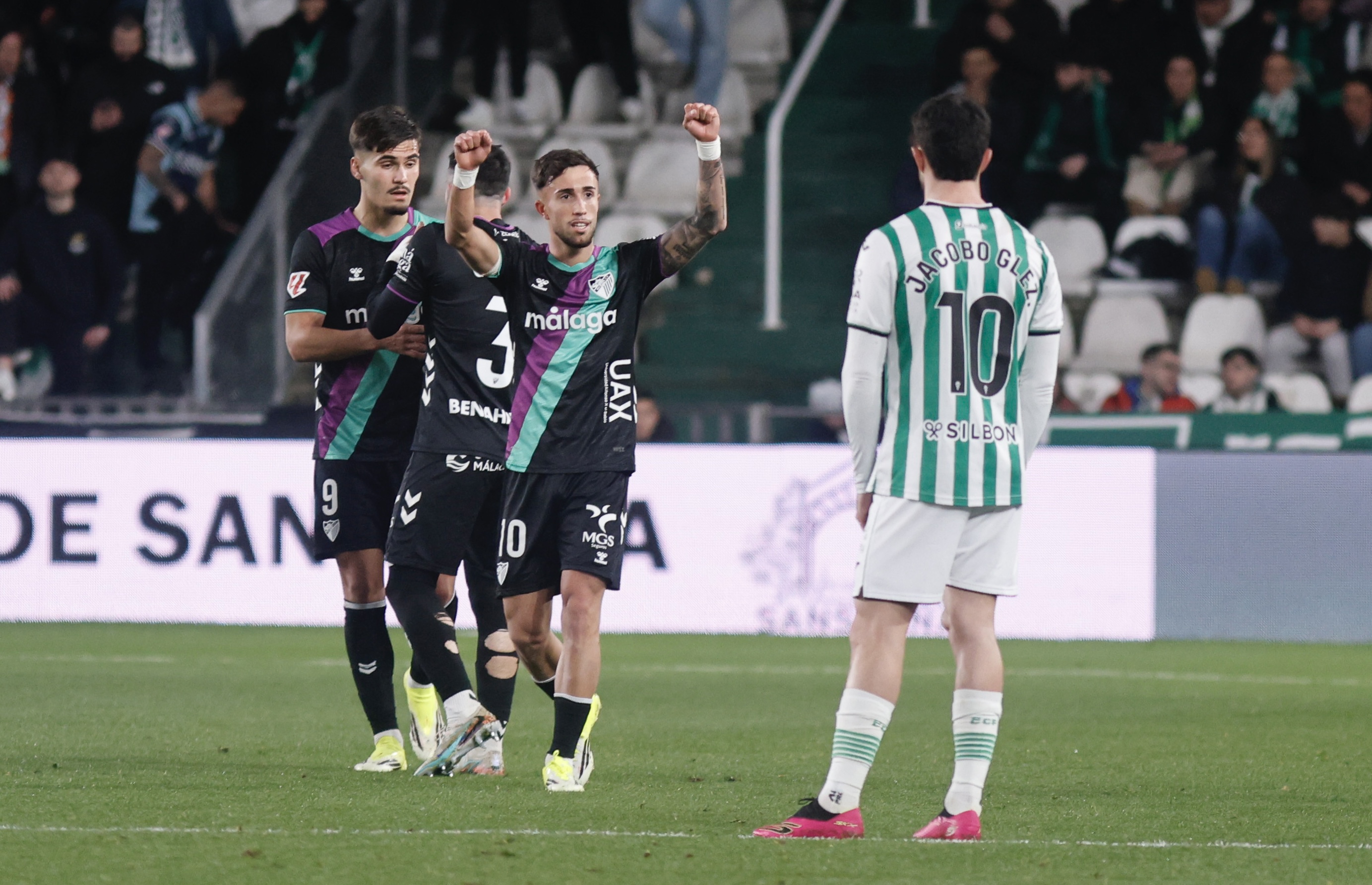 Larrubia propicia la quinta al hilo del Málaga