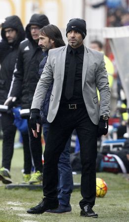 El gorro de Paco y el vestir de los entrenadores