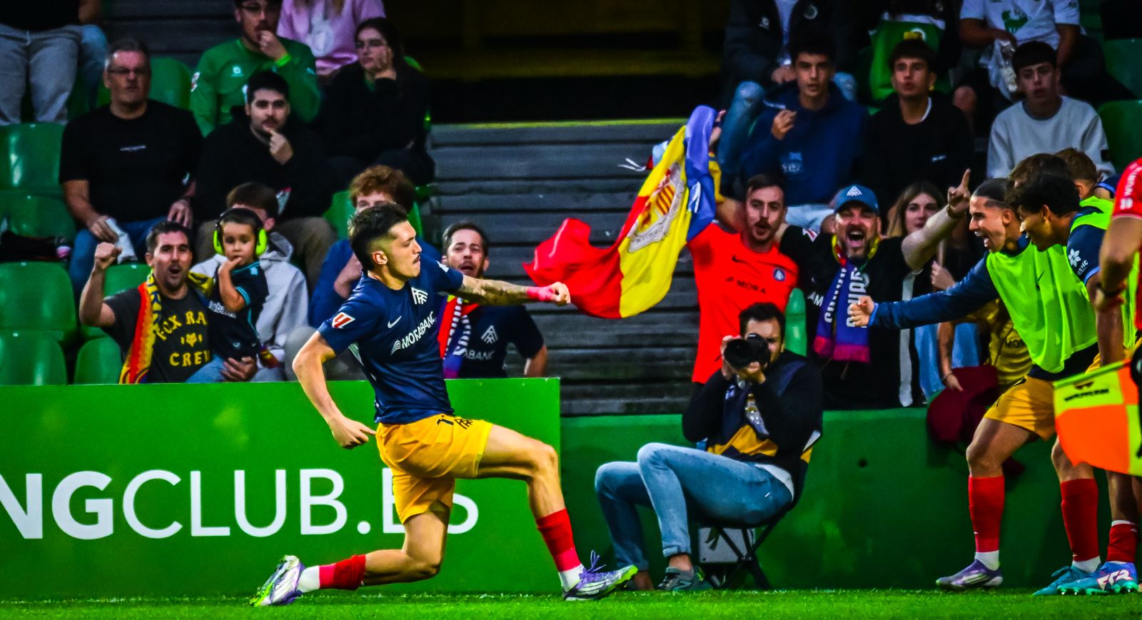 Salto de gigante del Andorra en Santander