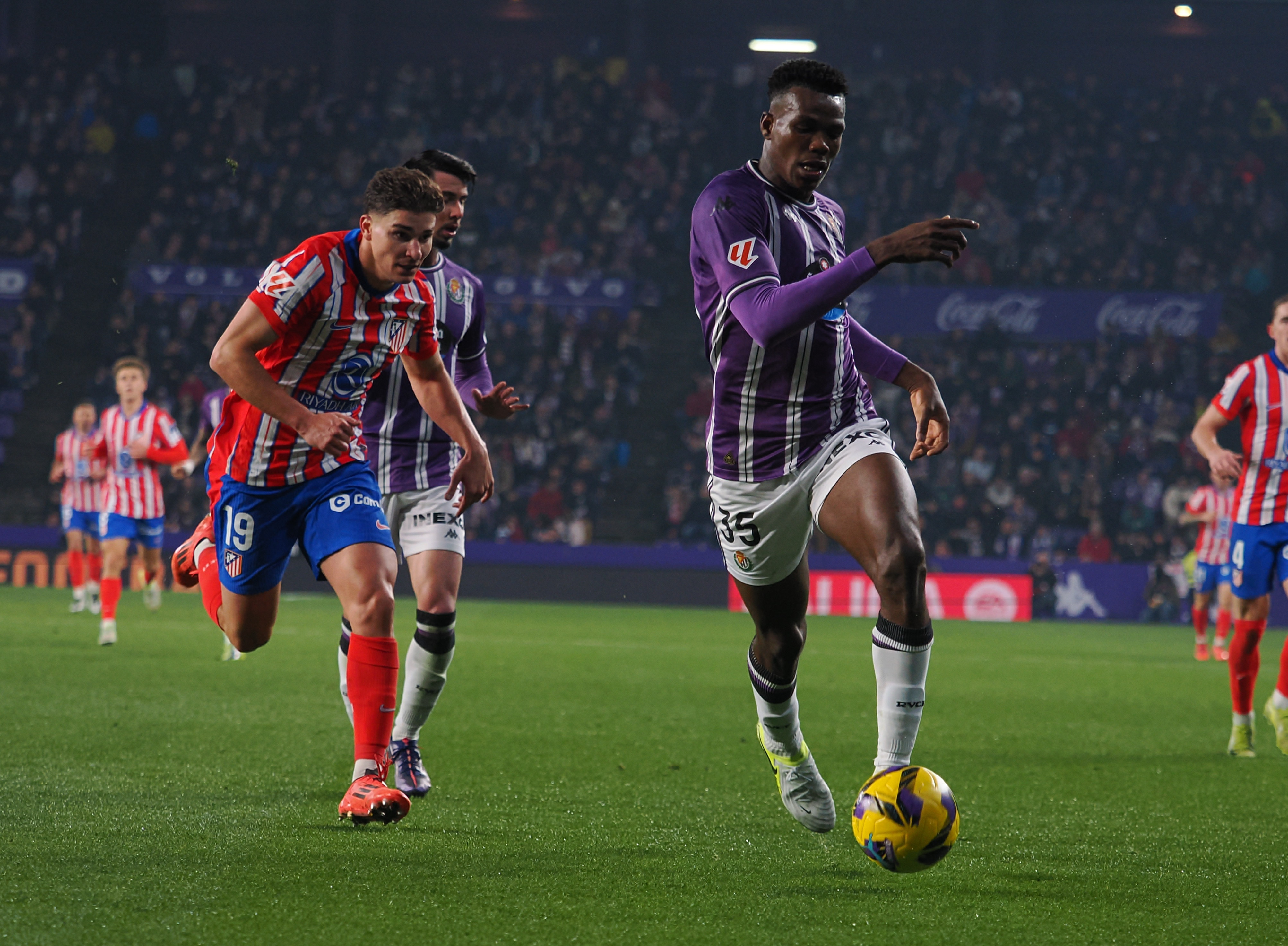 30/11/24 PARTIDO PRIMERA DIVISION 
 Real Valladolid - Atletico de Madrid
JULIAN ALVAREZ Y JUMA BAH