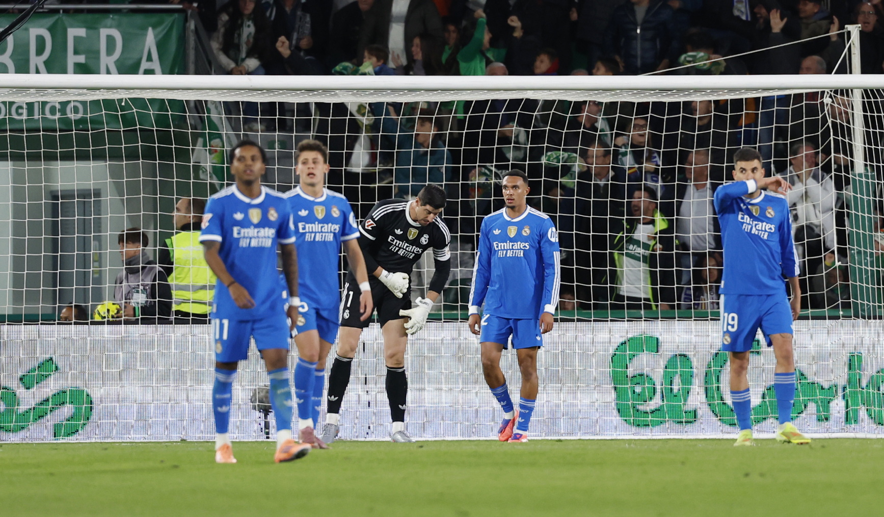 23/11/25 PARTIDO PRIMERA DIVISION JORNADA 13
ELCHE - REAL MADRID
PRIMR GOL ALEX FEBAS 1-0 TRISTEZA