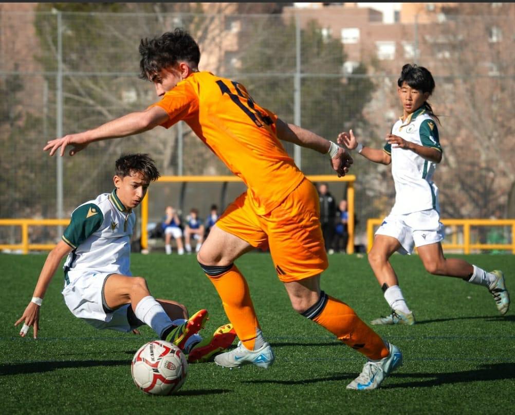 Real Madrid signs up young gem until 2028: keep your eyes on him - AS USA