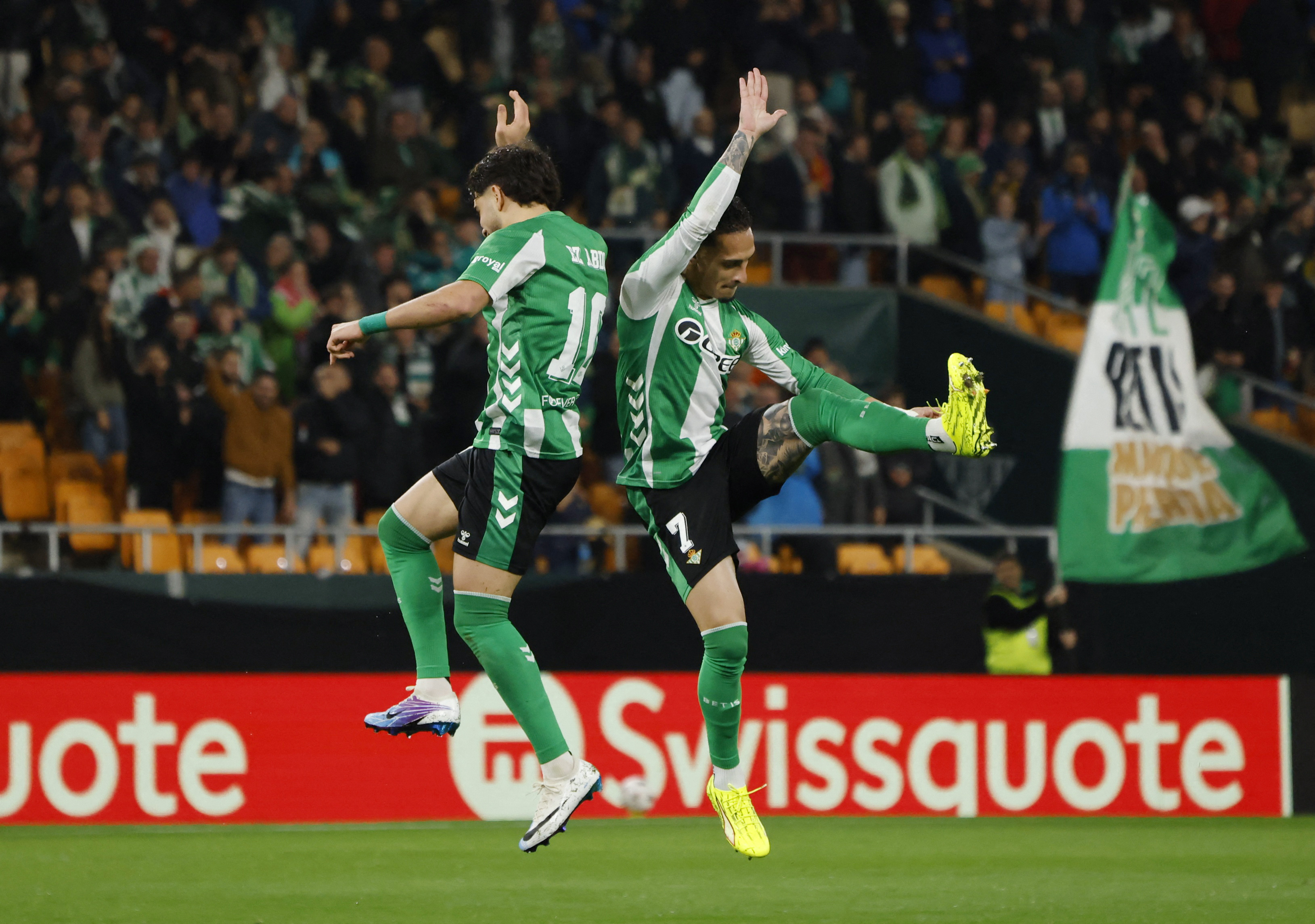 Soccer Football - UEFA Europa League - Real Betis v Feyenoord - Estadio de La Cartuja, Seville, Spain - January 29, 2026 Real Betis' Abde Ezzalzouli celebrates with Antony after scoring a goal that was later disallowed after a VAR review REUTERS/Marcelo Del Pozo