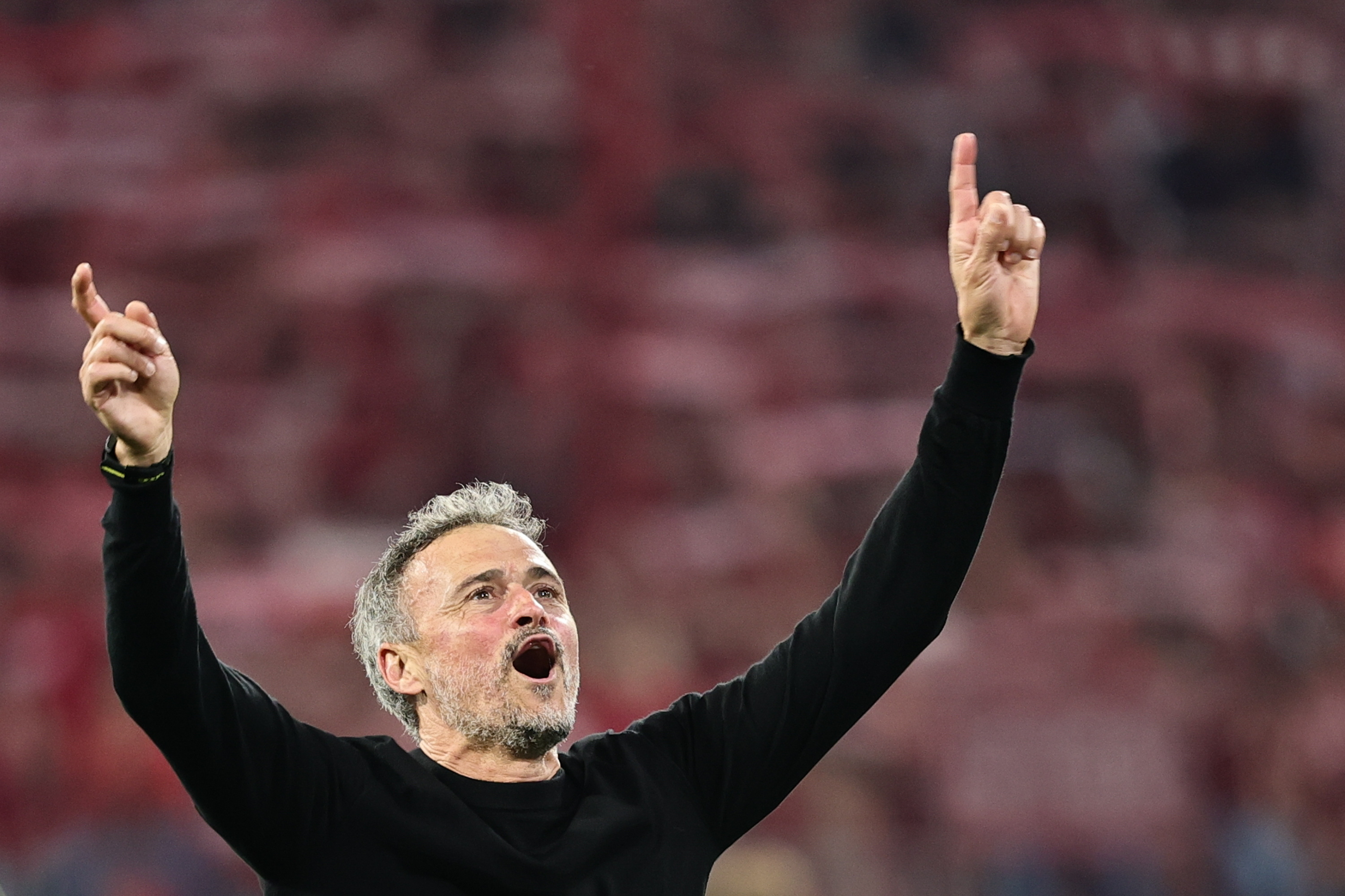 Spurred on by Ousmane Dembélé’s early goal in Munich, holders PSG knocked out Bayern to set up a Champions League final clash with Arsenal.