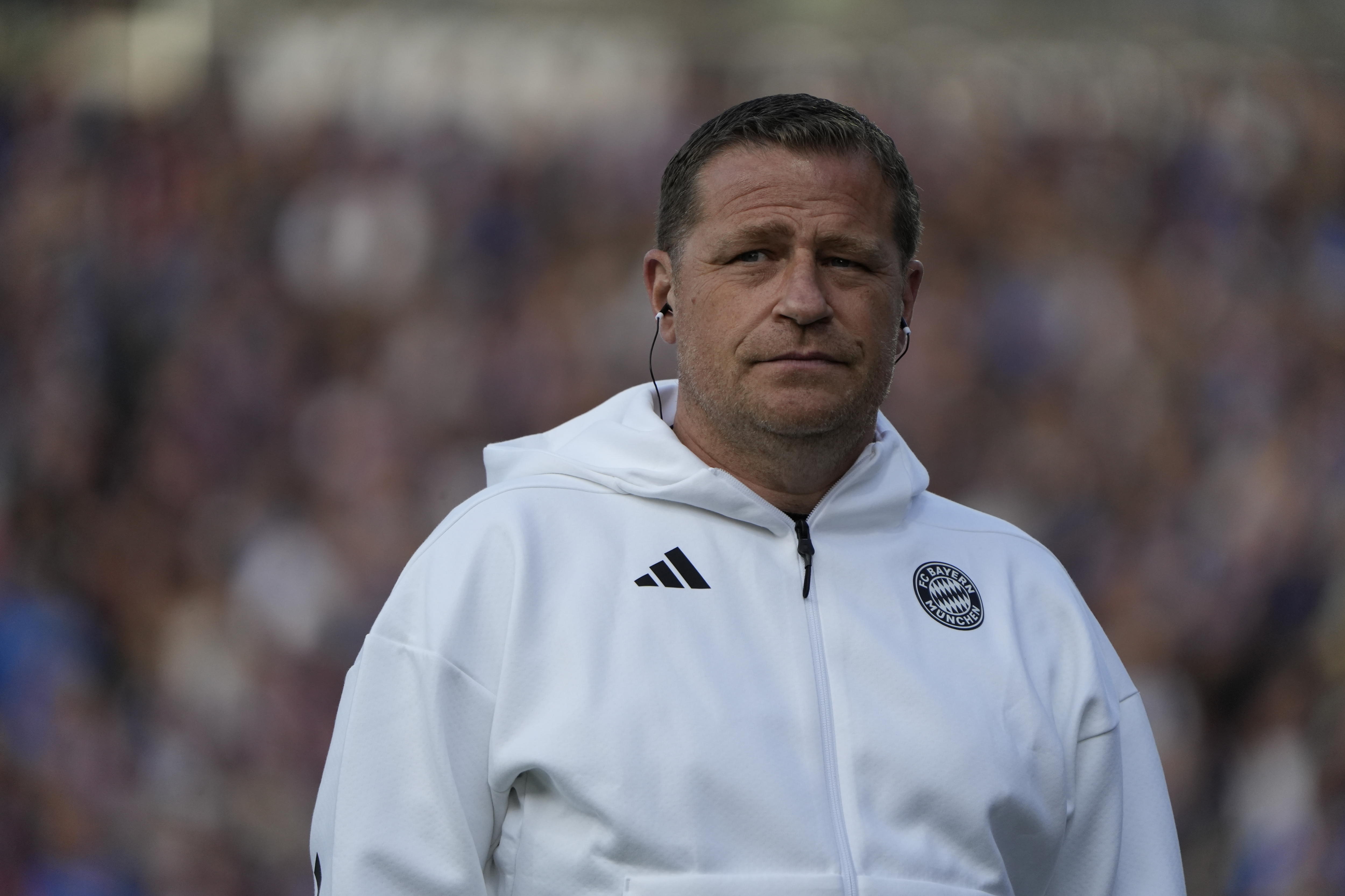 Kiel (Germany), 14/09/2024.- Sporting director Max Eberl of Bayern looks on ahead of the German Bundesliga soccer match between Holstein Kiel and FC Bayern Munich, in Kiel, Germany, 14 September 2024. (Alemania) EFE/EPA/MARTIN ZIEMER CONDITIONS - ATTENTION: The DFL regulations prohibit any use of photographs as image sequences and/or quasi-video.
