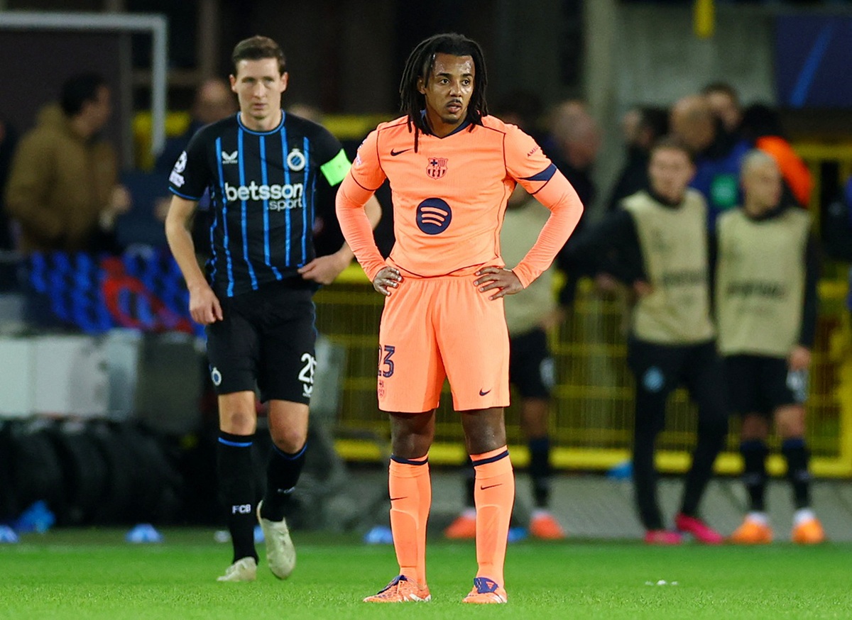 Soccer Football - UEFA Champions League - Club Brugge v FC Barcelona - Jan Breydel Stadium, Bruges, Belgium - November 5, 2025 FC Barcelona's Jules Kounde reacts REUTERS/Yves Herman