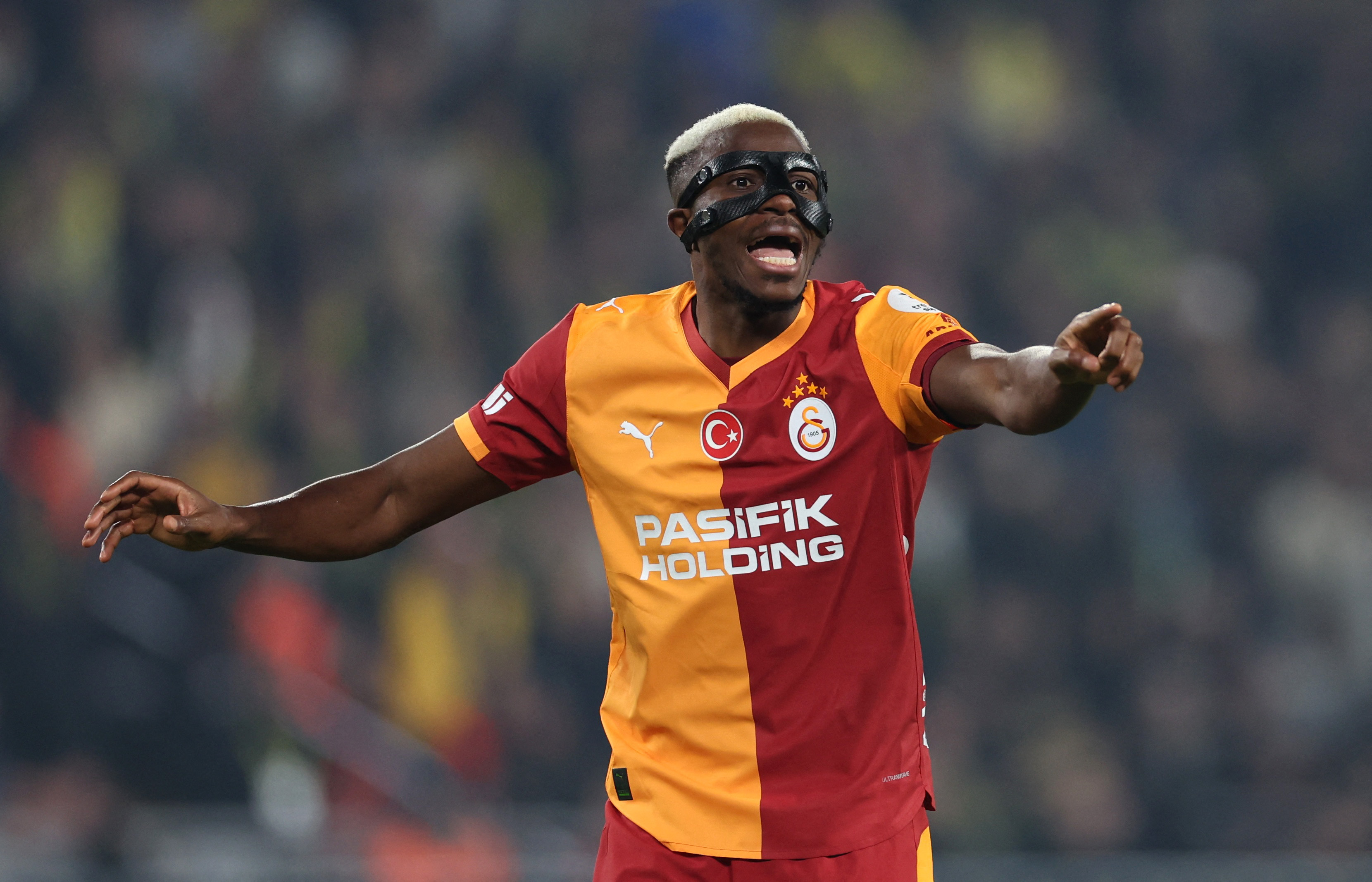 Soccer Football - Super Lig - Fenerbahce v Galatasaray - Sukru Saracoglu Stadium, Istanbul, Turkey - December 1, 2025 Galatasaray's Victor Osimhen reacts REUTERS/Murad Sezer