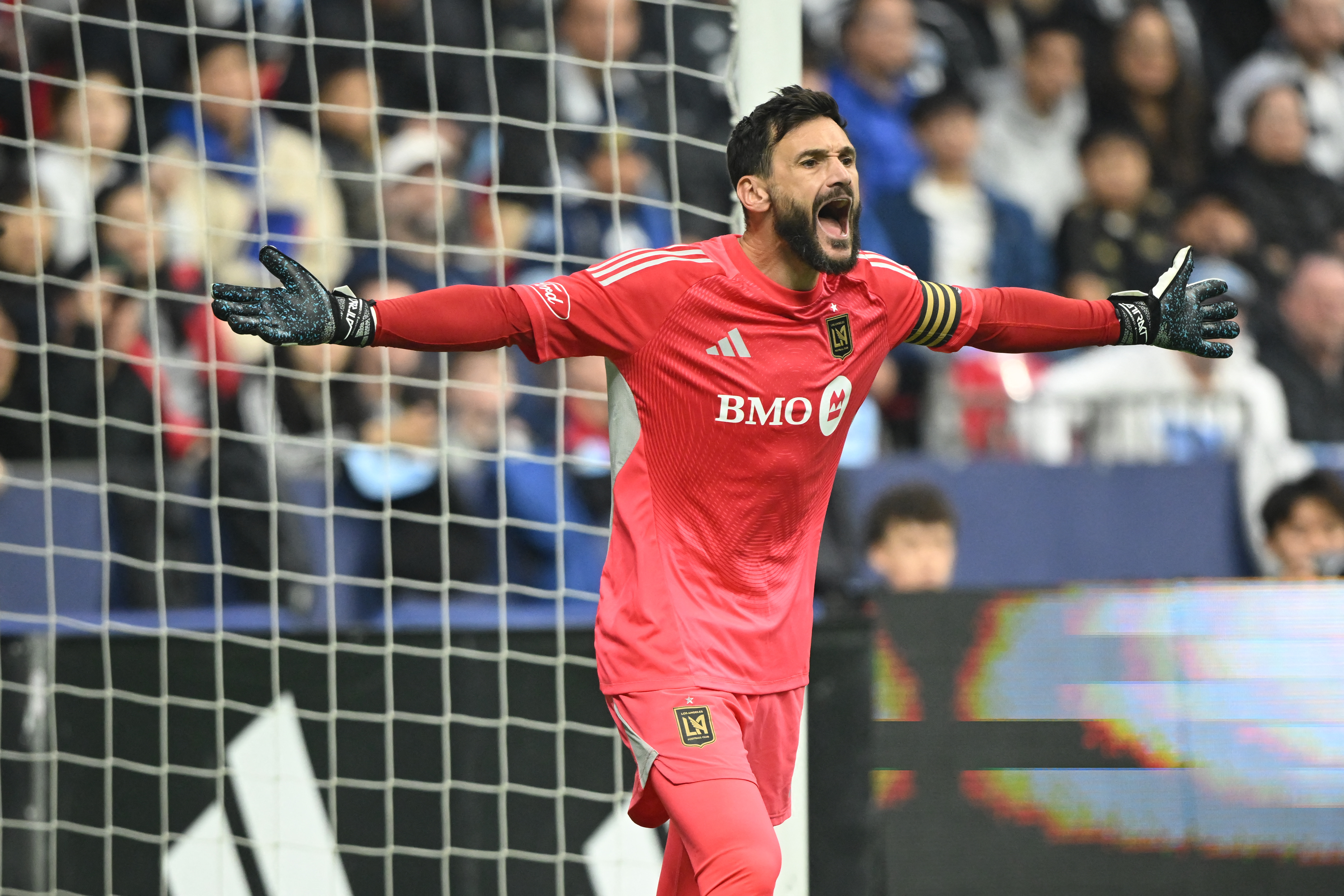 Lloris renueva con Los Ángeles FC