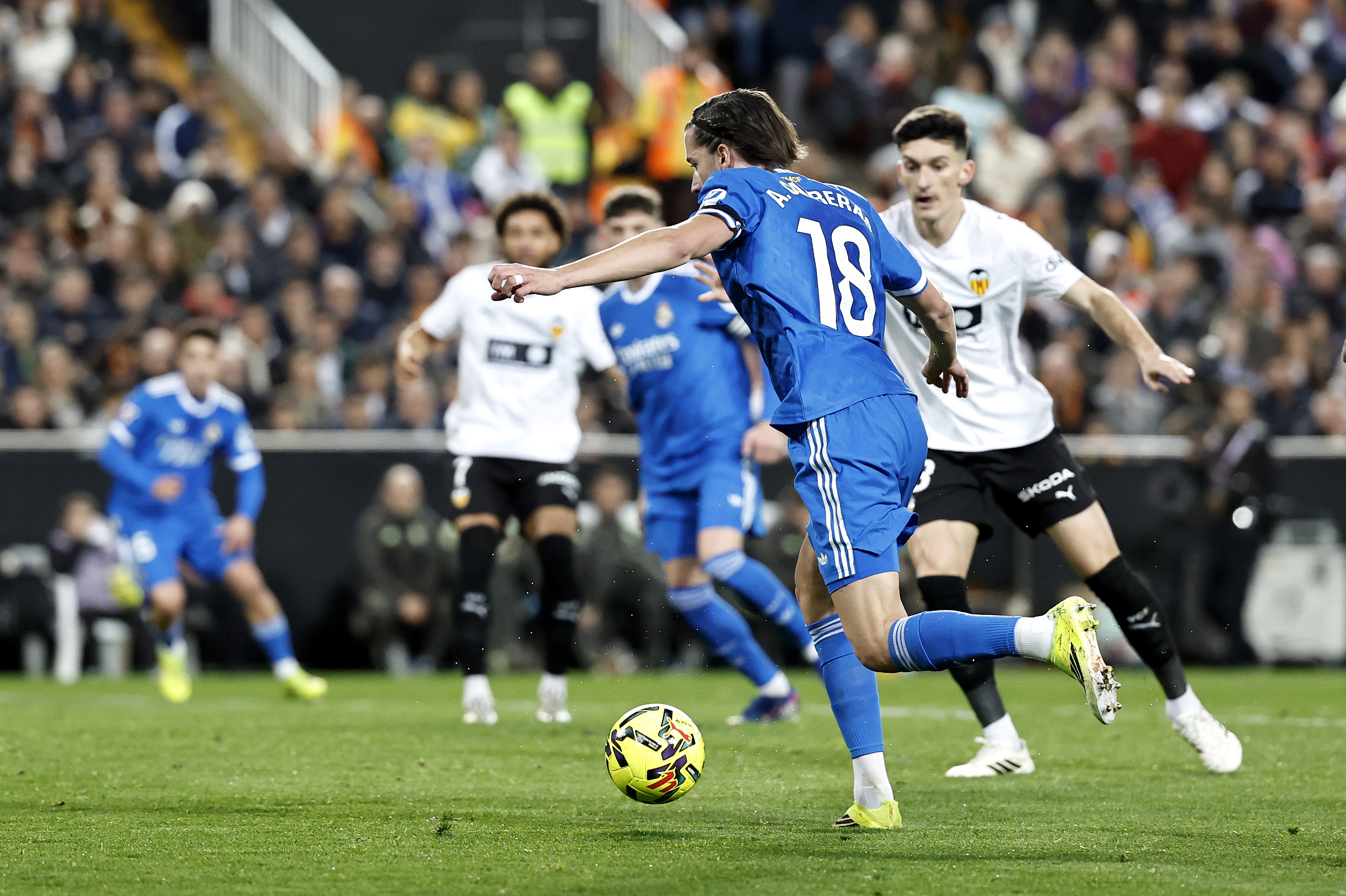 ¡CARRERAS ABRE LA LATA! (65')