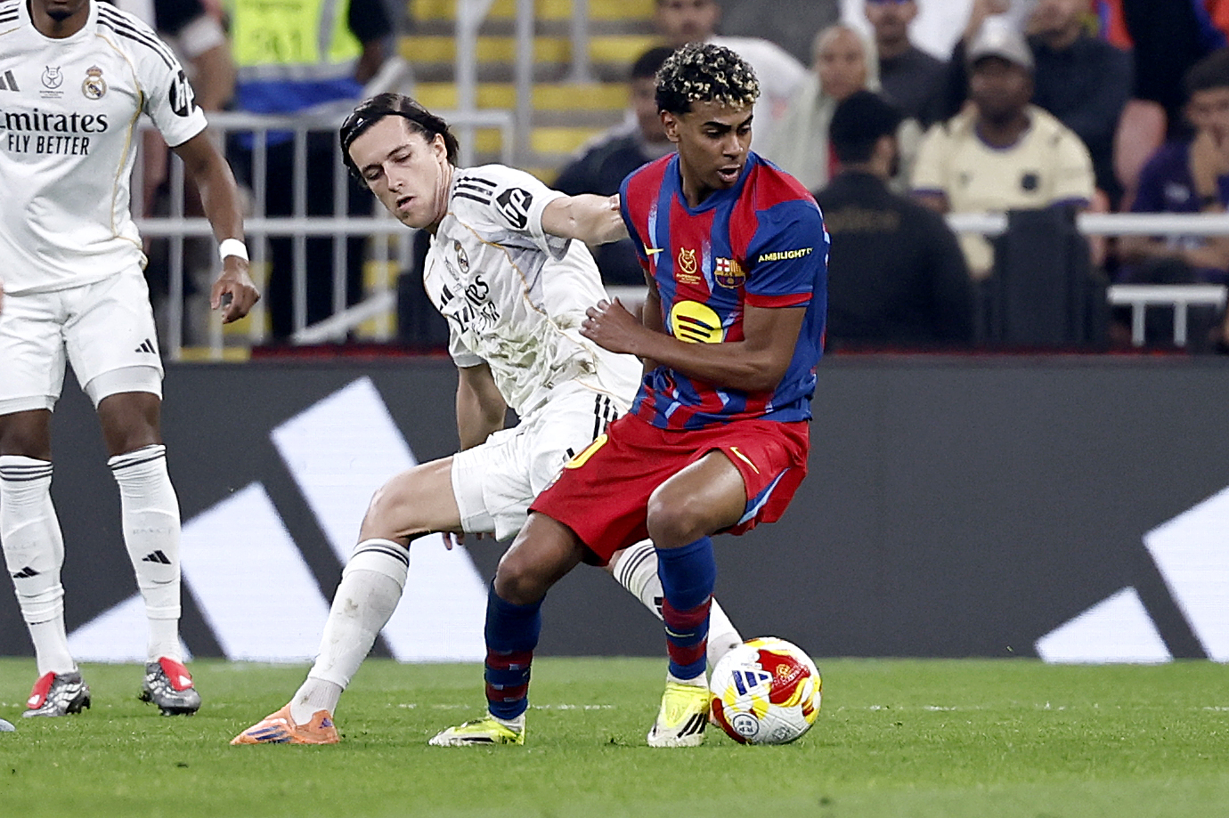 11/01/26 SUPERCOPA DE ESPAÑA 2026 JEDDAH 
PARTIDO FINAL BARCELONA - REAL MADRID 
ALVARO CARRERAS LAMINE YAMAL 