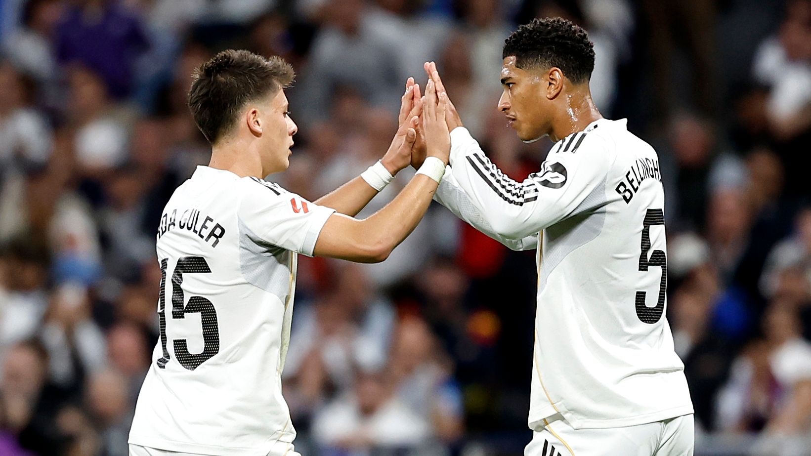 26/10/25 PARTIDO PRIMERA DIVISION 
REAL MADRID - BARCELONA 
ARDA GULER JUDE BELLINGHAM 