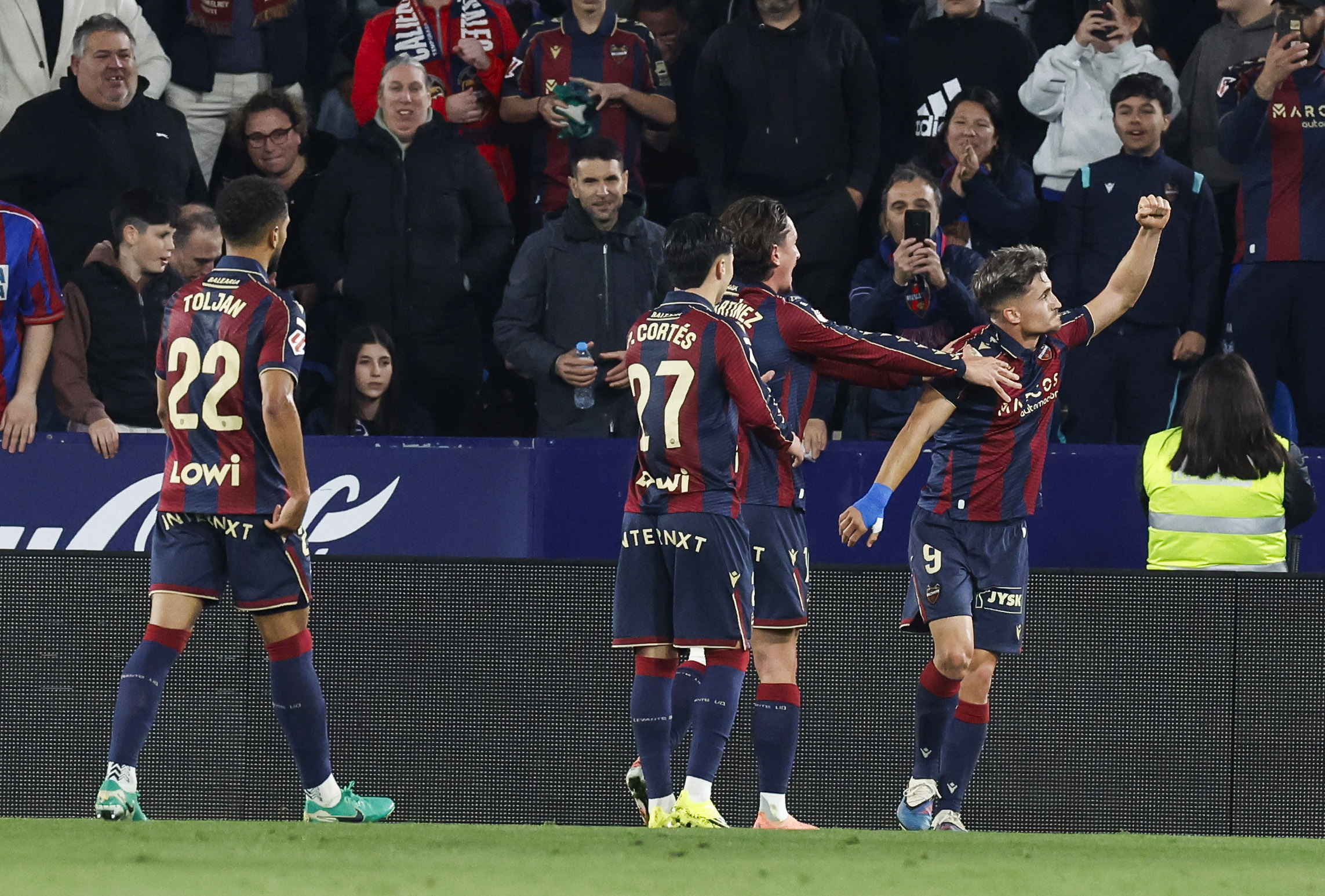 21/03/26 PARTIDO PRIMERA DIVISION
LEVANTE UD - REAL OVIEDO
GOL 4-2 IVAN ROMERO
ALEGRIA